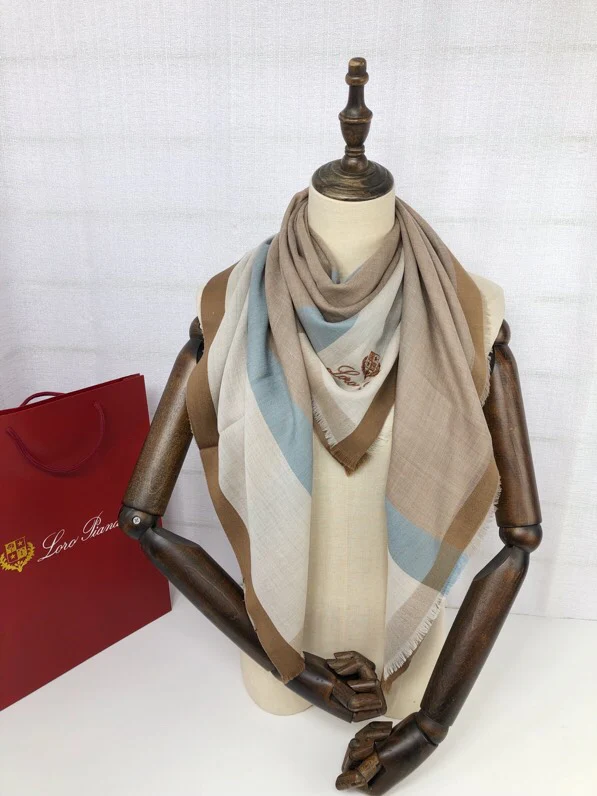 Loro Piana - Элегантный шарф в стиле пэчворк - 110-100 см - Шерсть - Серый