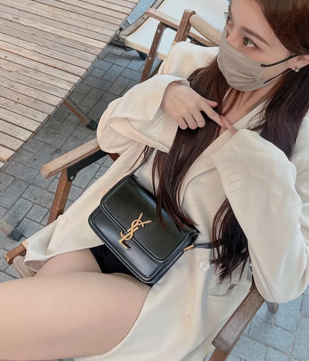 Сумка YSL Box Saint Laurent Tofu Bag, маленькая, черная - на фото.