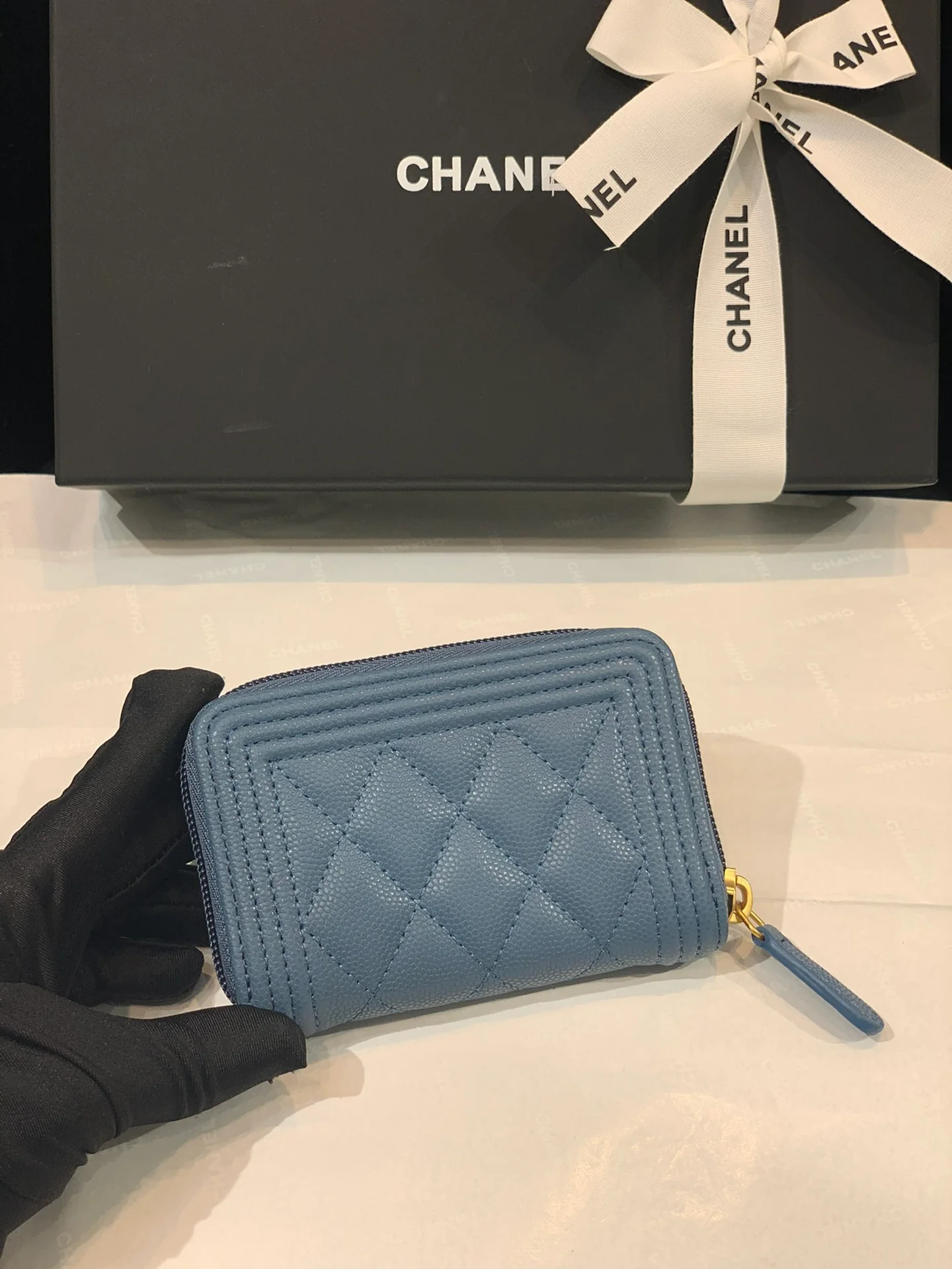 Chanel-Leboy 经典拉链零钱包 阴霾蓝