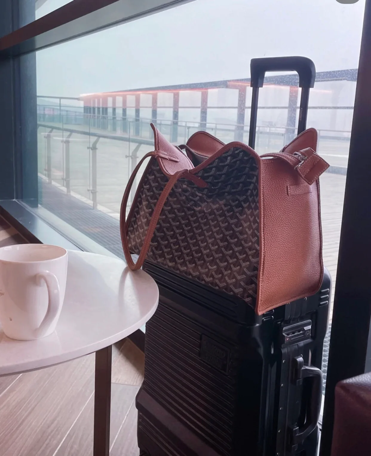 Маленькая складная холщовая сумка Goyard - коричневая.