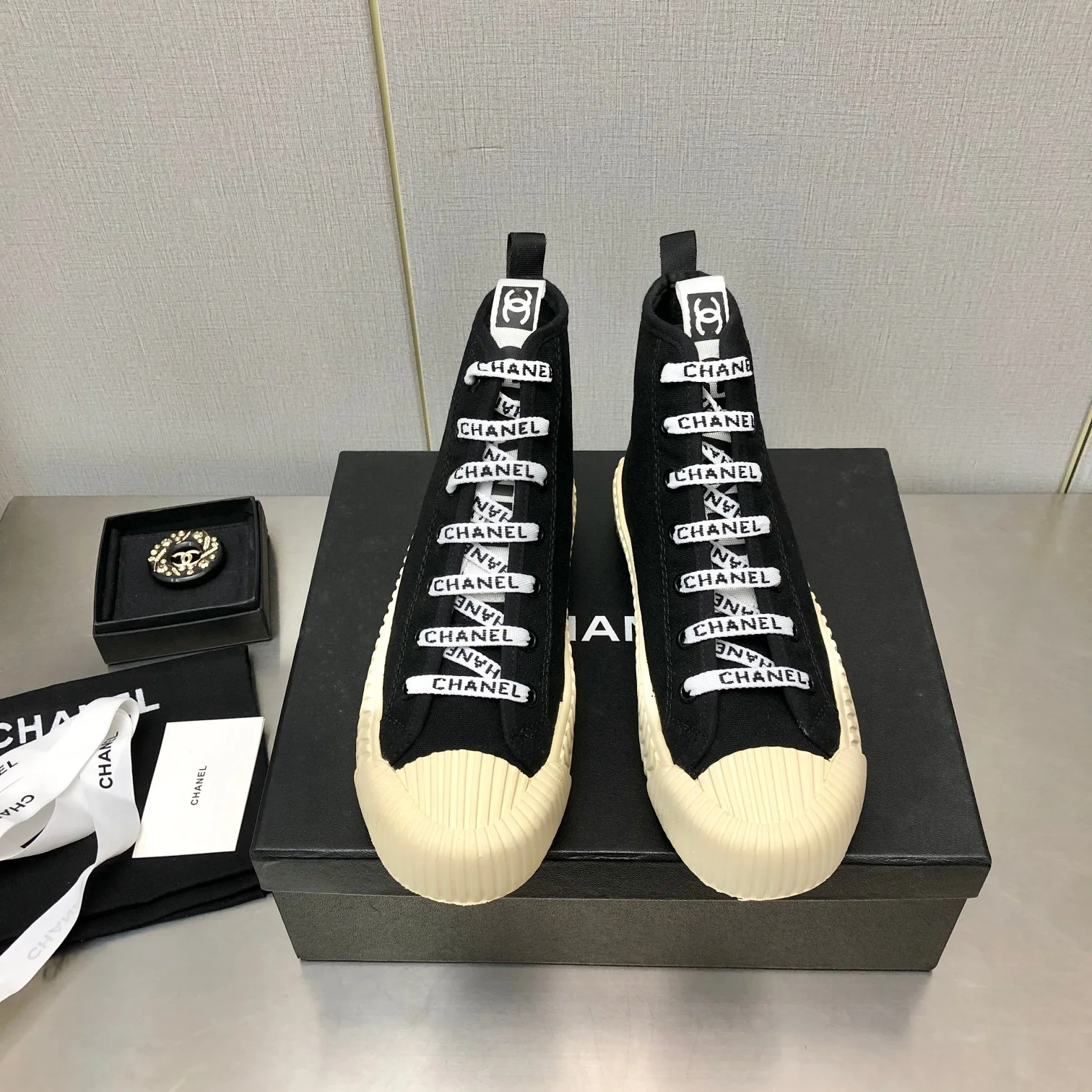 Кед Chanel 22SS средней высоты