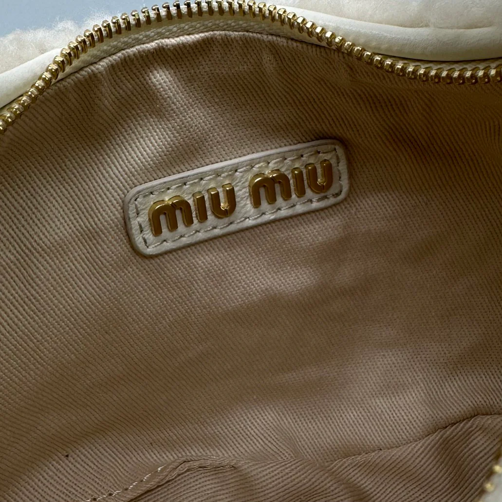 Сумка Miu Miu Wander - из овечьей шерсти - мини