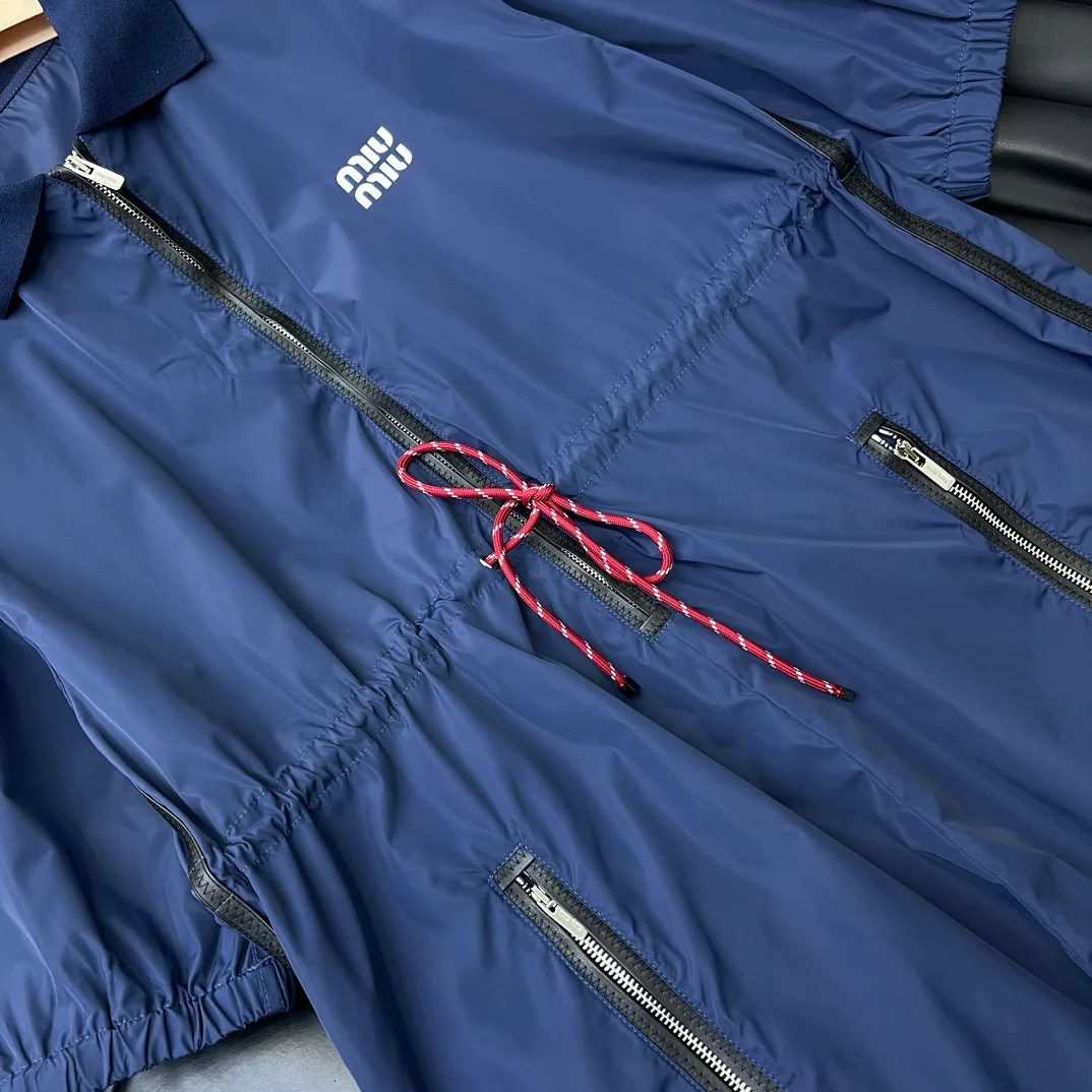 Miu Miu - 2404-24 Новинка: Тонкий нейлоновый комбинезон на молнии - Синий