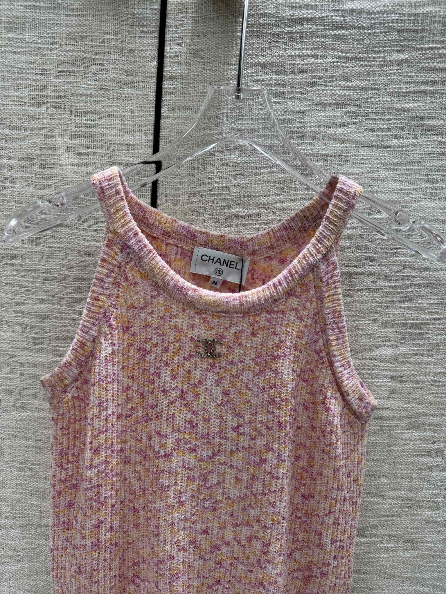 Chanel 2403 - Разноцветная вязаная майка - Розовая