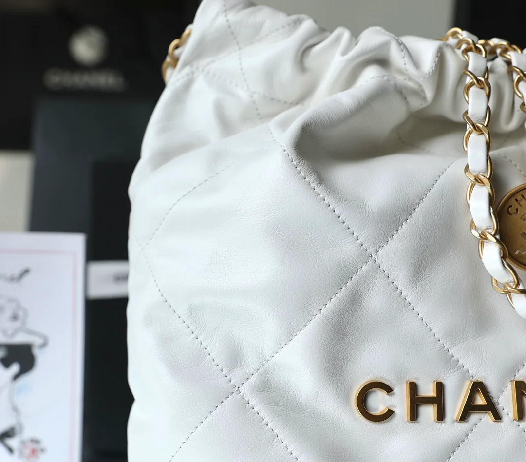 Сумка Chanel 22 - белая - маленькая
