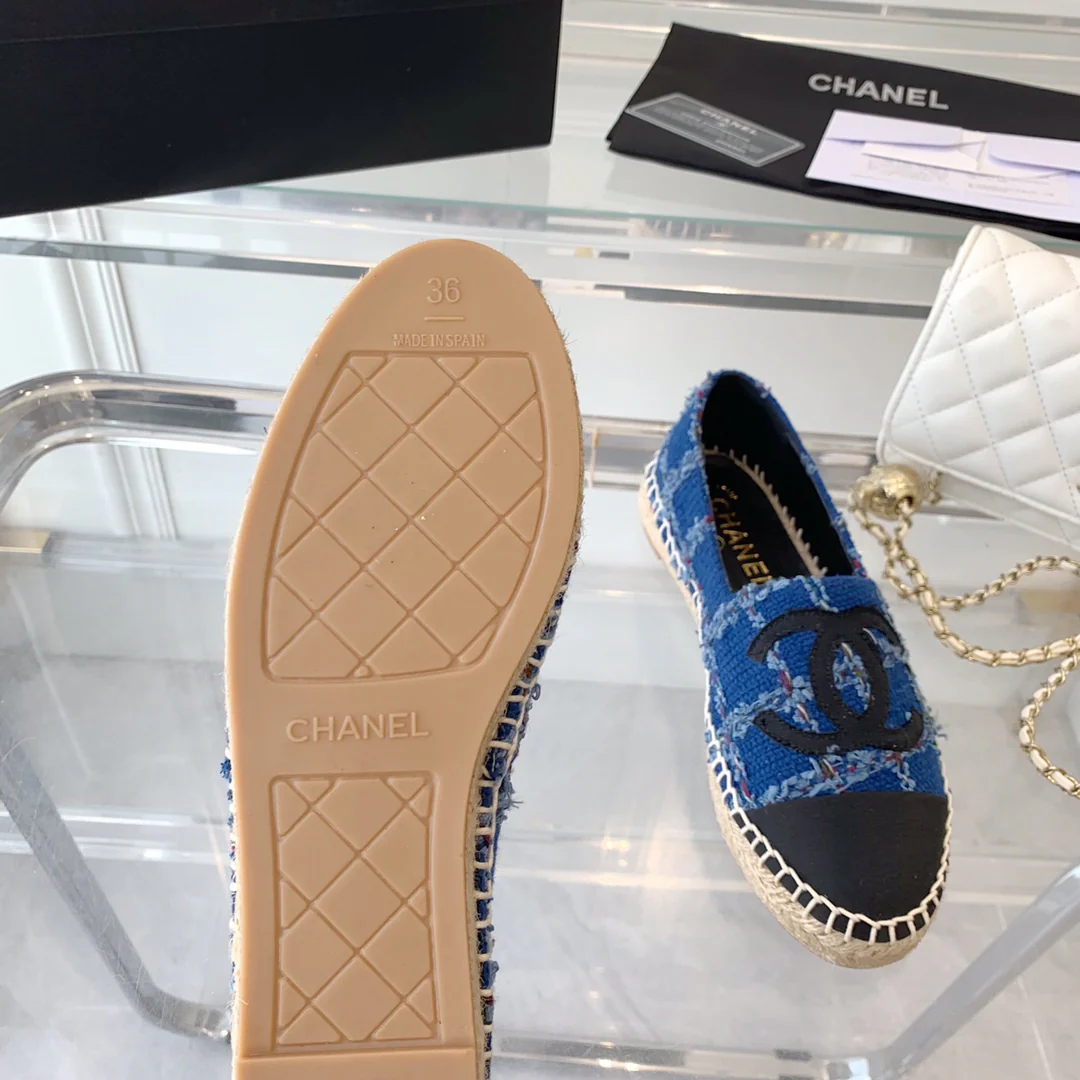 Новинка сезона весна/лето 2023 от Chanel - Шерстяные рыбацкие туфли