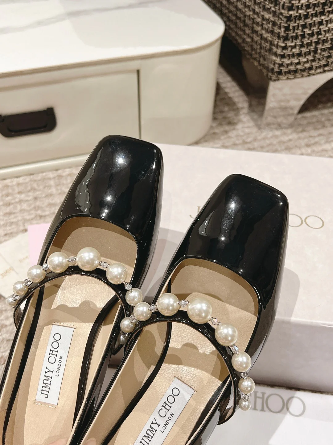 Туфли Jimmy с квадратным носком и жемчужным каблуком на низком каблуке - черные