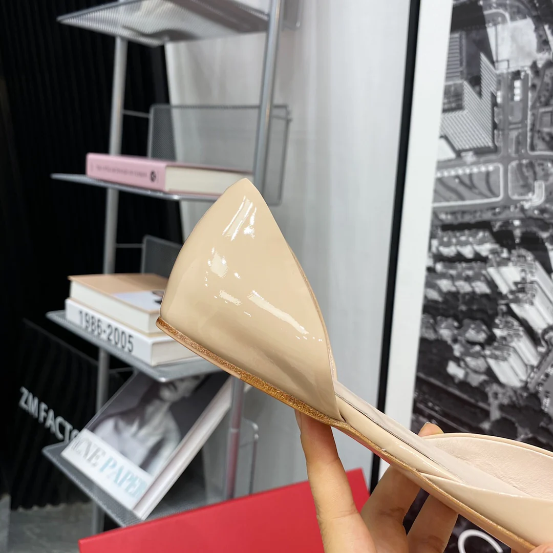 RV - Плоская подошва, открытый квадратный носок - Телесно-розовый