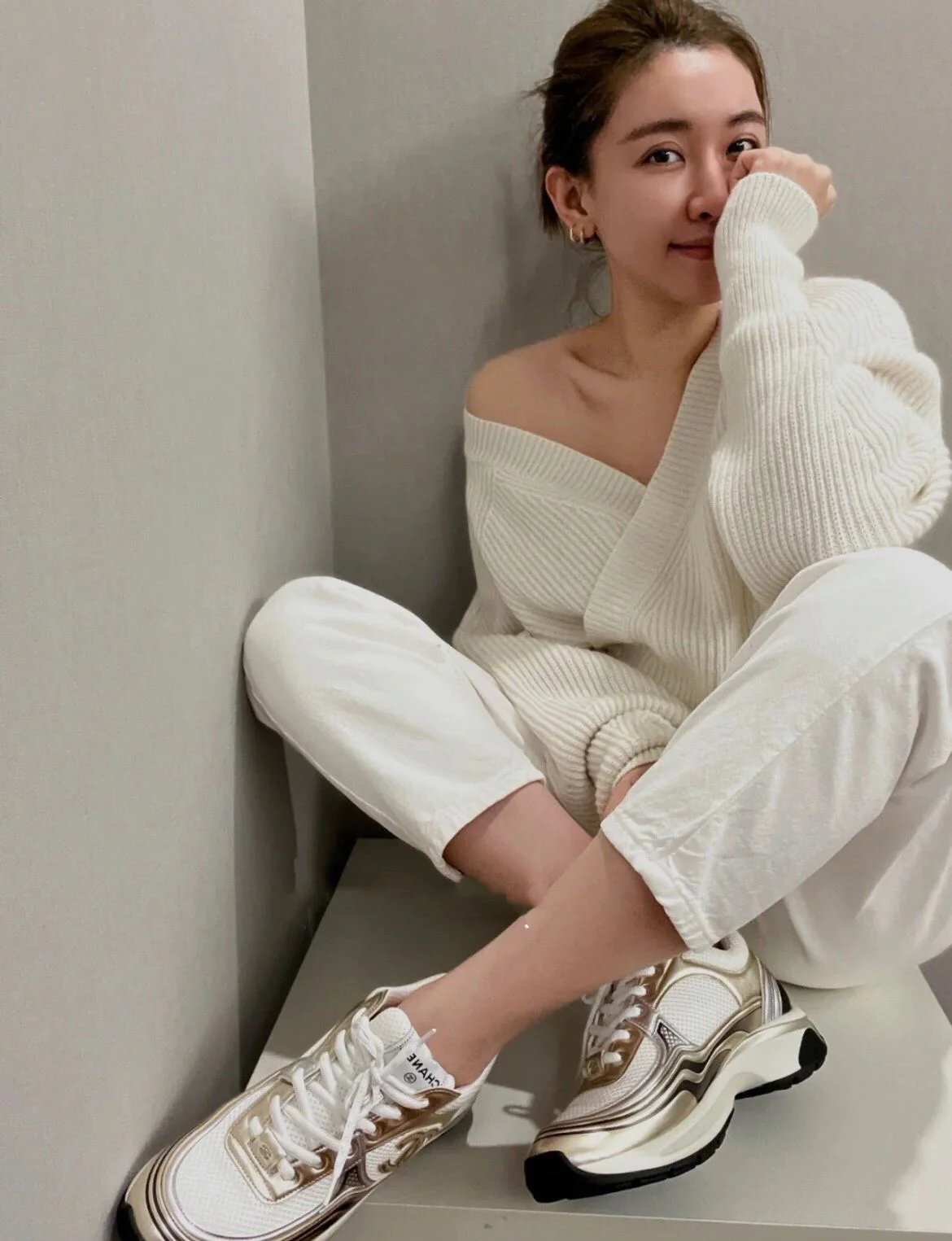 Новинка сезона осень/зима 2023 от Chanel - Кроссовки - Улучшенная версия - Золотистые