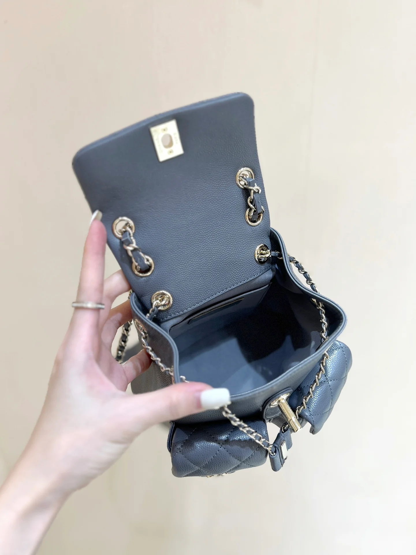 Рюкзак Chanel Duma Frog, маленький, серый