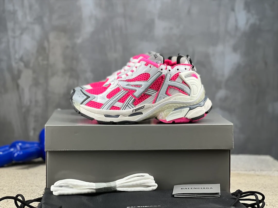 Кроссовки Balenciaga Runner - унисекс - серебристо-розовые
