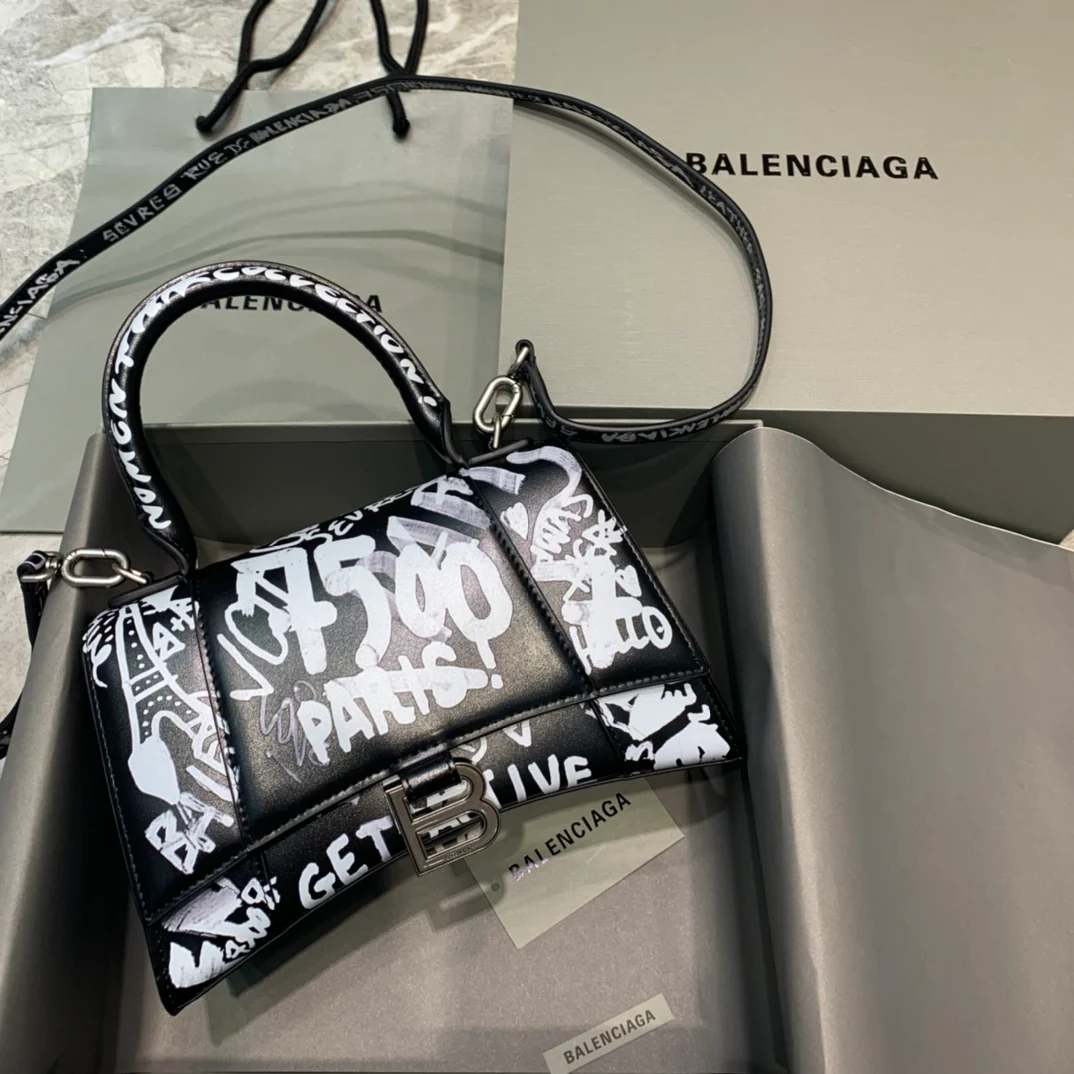 Сумка Balenciaga Hourglass - Black Plain Graffiti