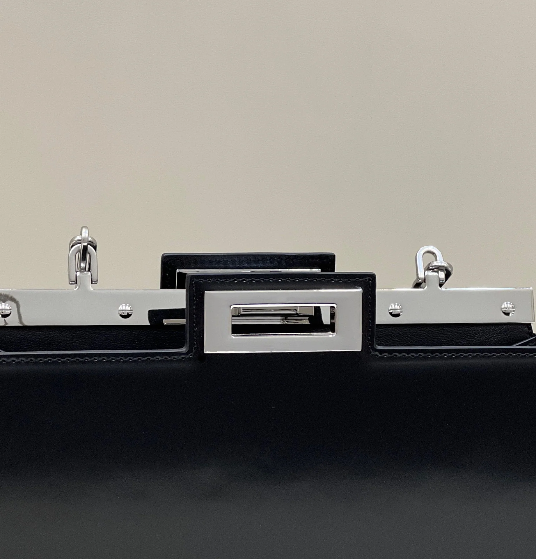 Fendi Peekaboo Cut Medium Black