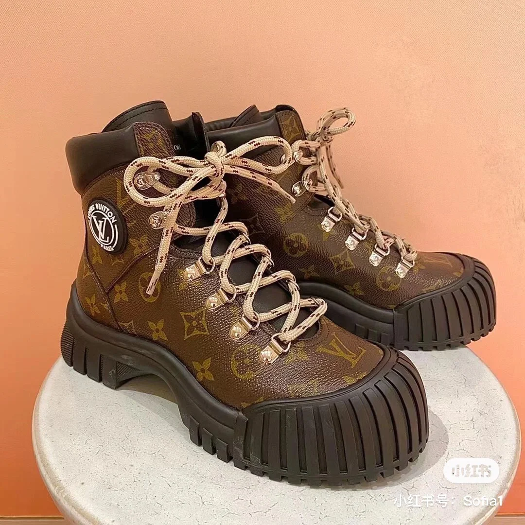 LV - Предварительная распродажа новинок - Туфли цвета 