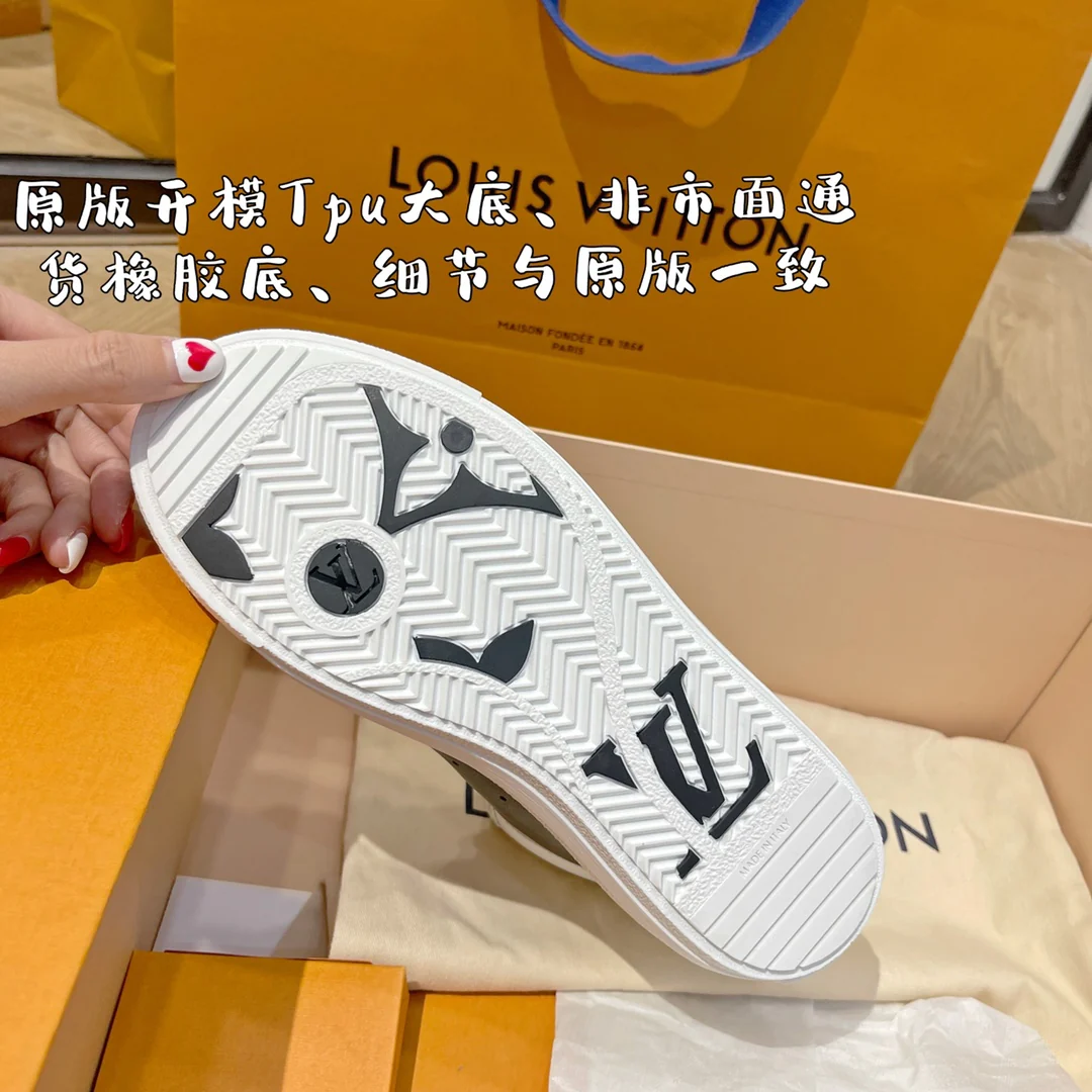 Обувь LV - LV Trainer - высокие - спортивная/повседневная обувь - серо-белый вариант