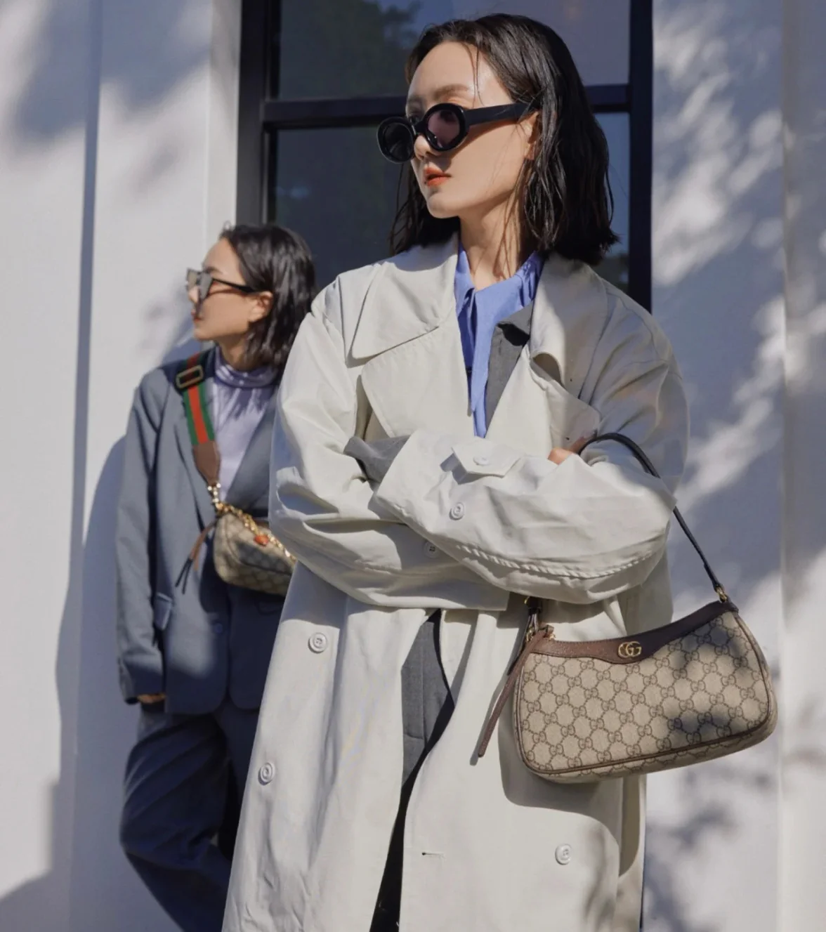 Сумка-хобо Gucci с монограммой.