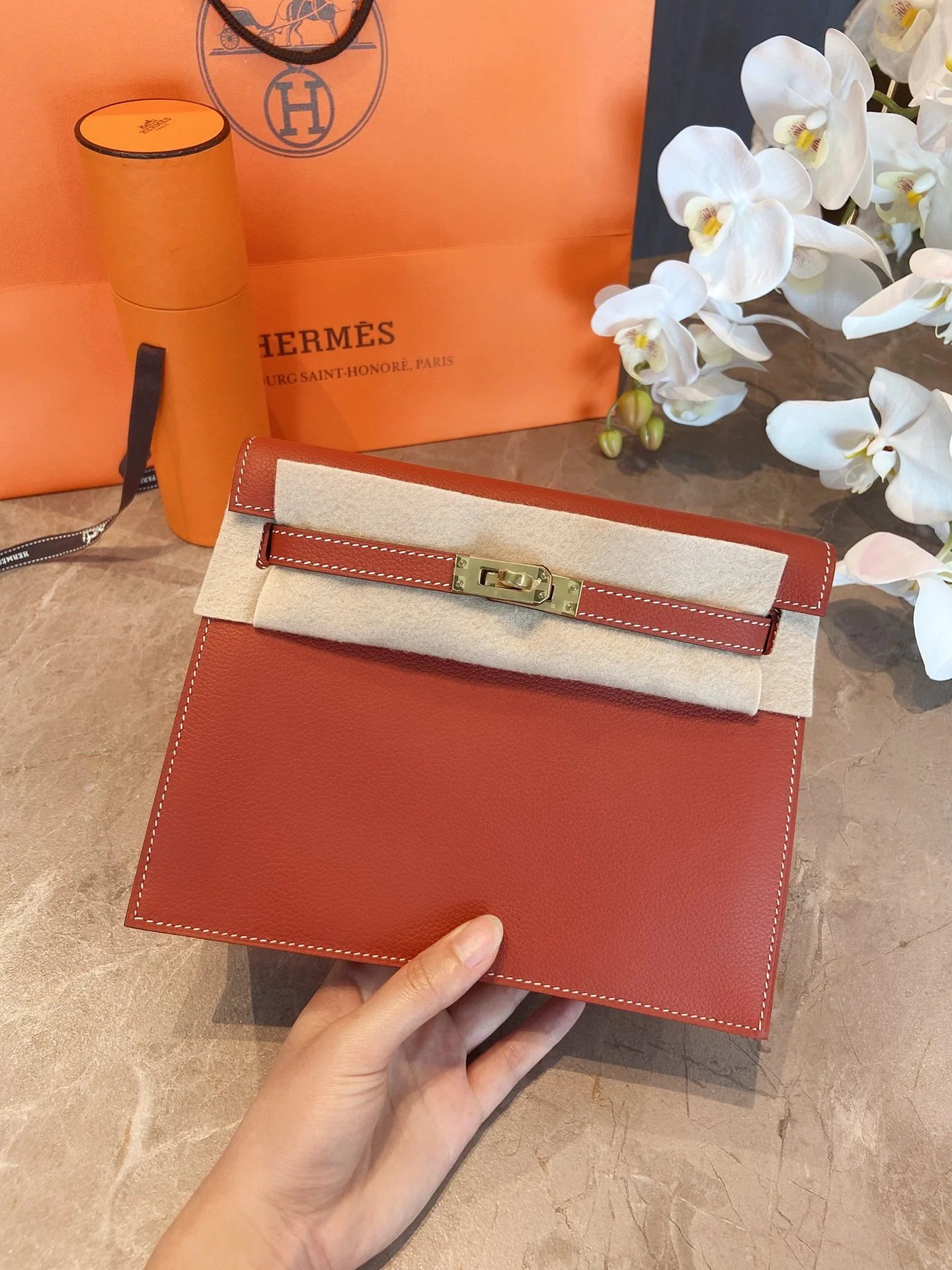 Hermes-danse-evercolor-Maple Leaf Palm-Gold Buckle