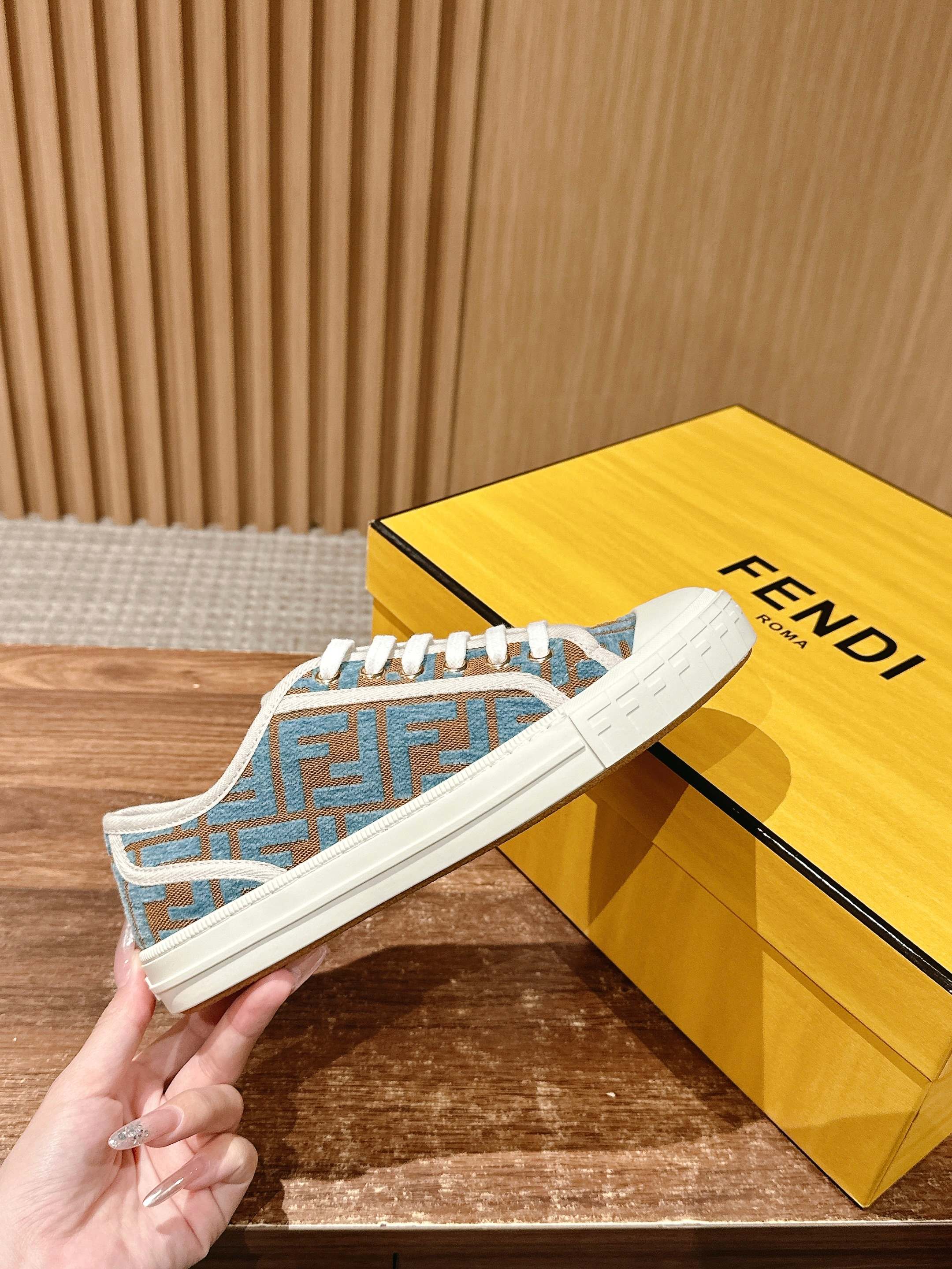 Кед Fendi - Повседневные балетки - Серые