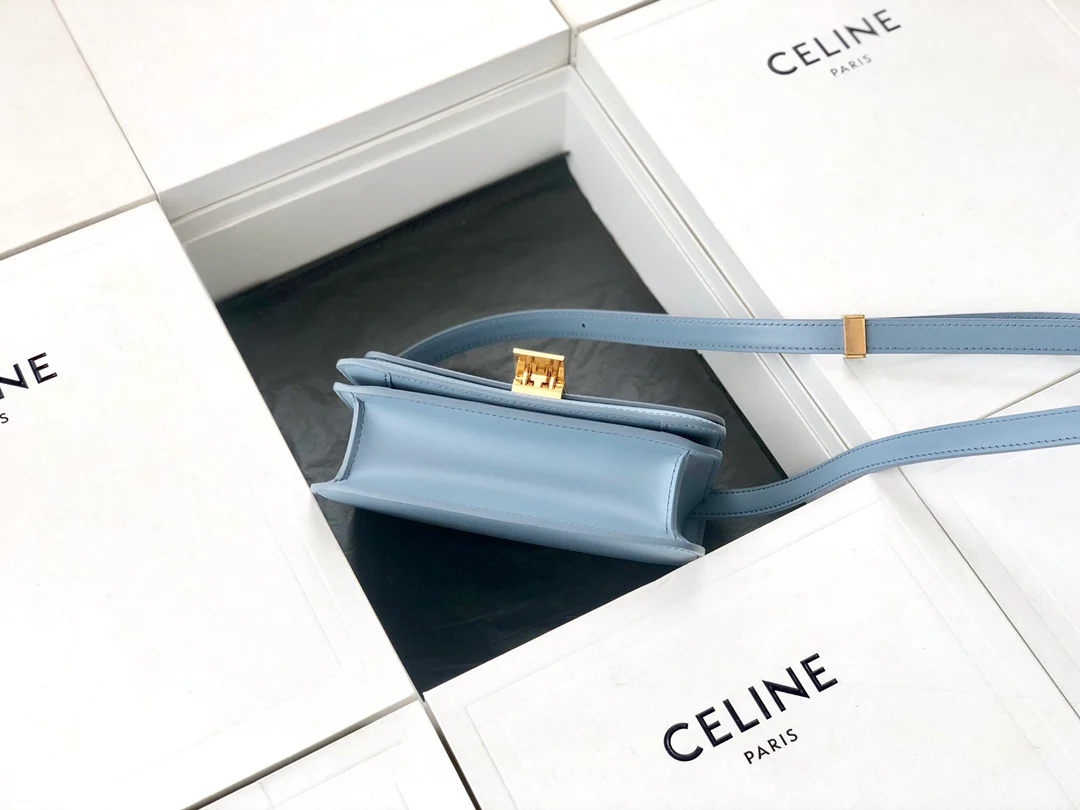 Сумка Celine Box-Tteen из полированной телячьей кожи - аквамарин - 1