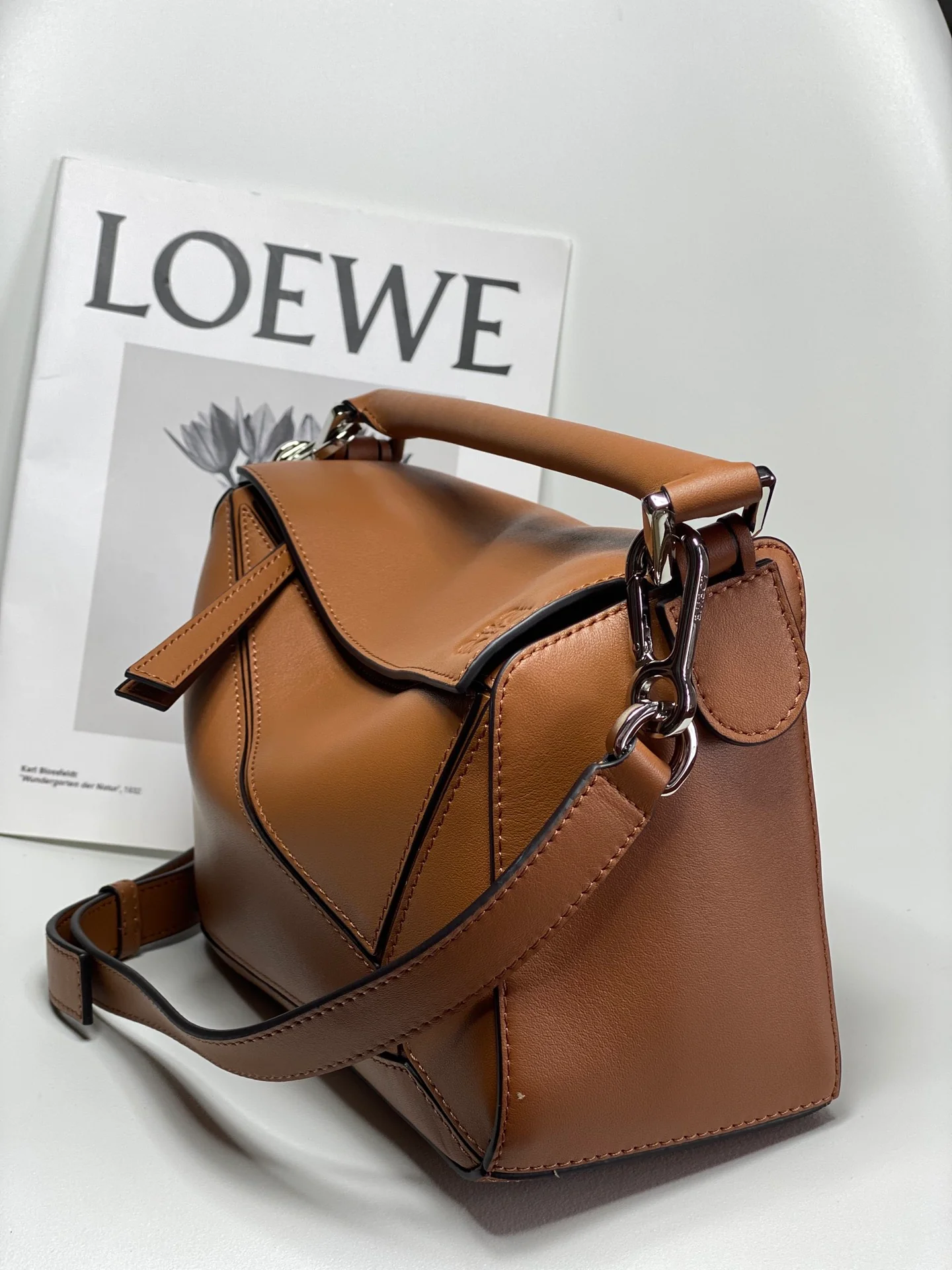 Пазл Loewe Осень/Зима 2022, маленький, 1 шт.