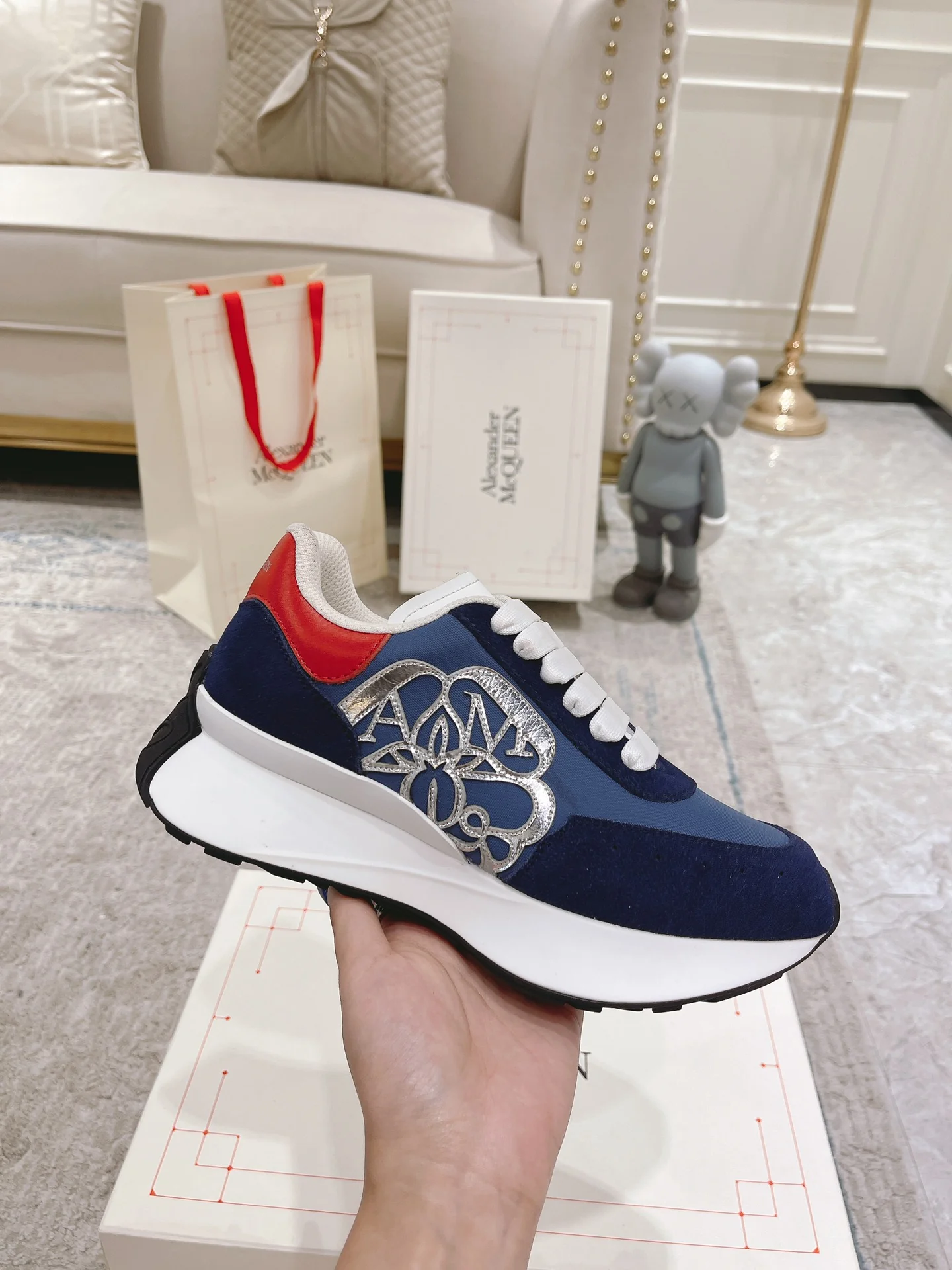 Новейшие белые кроссовки на платформе McQueen 2022 года с надписью - унисекс