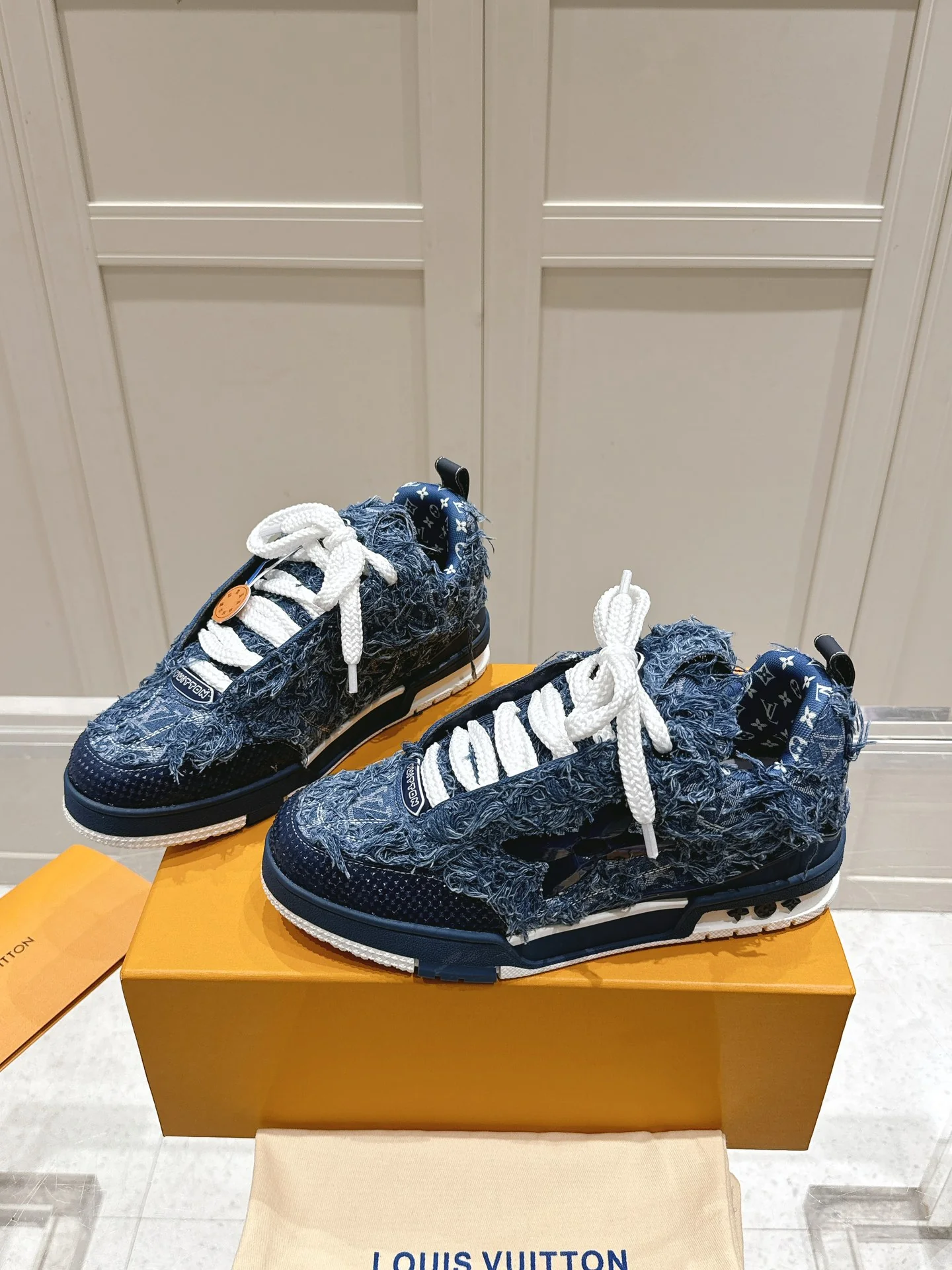 LV-2024-Кроссовки-Синие-2