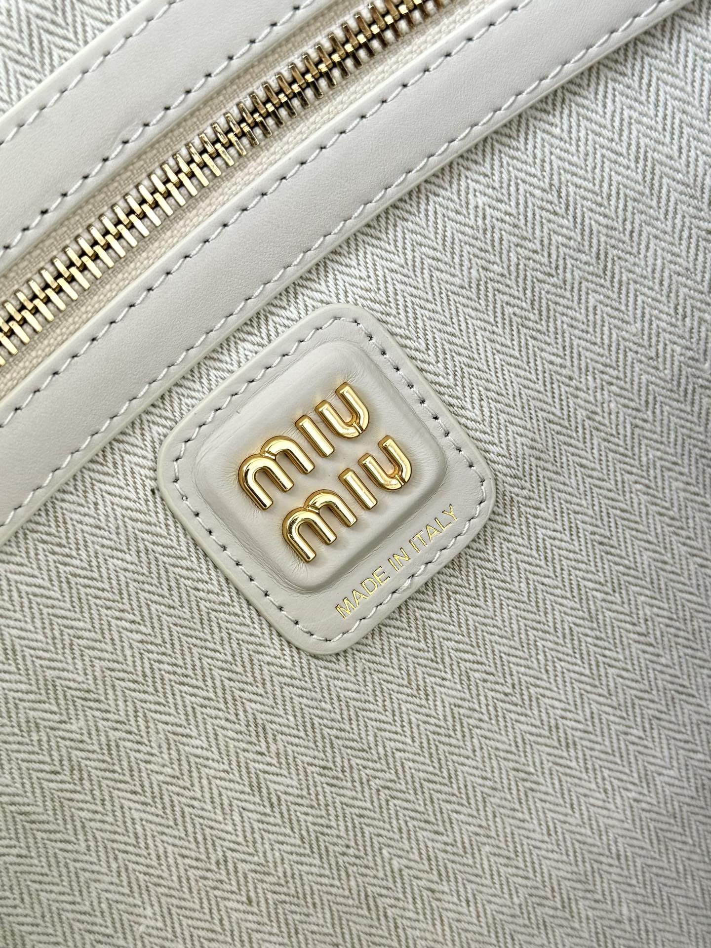 Miu Miu 520 Limited Edition - сумка-тоут Ivy (кожа в стиле пэчворк)