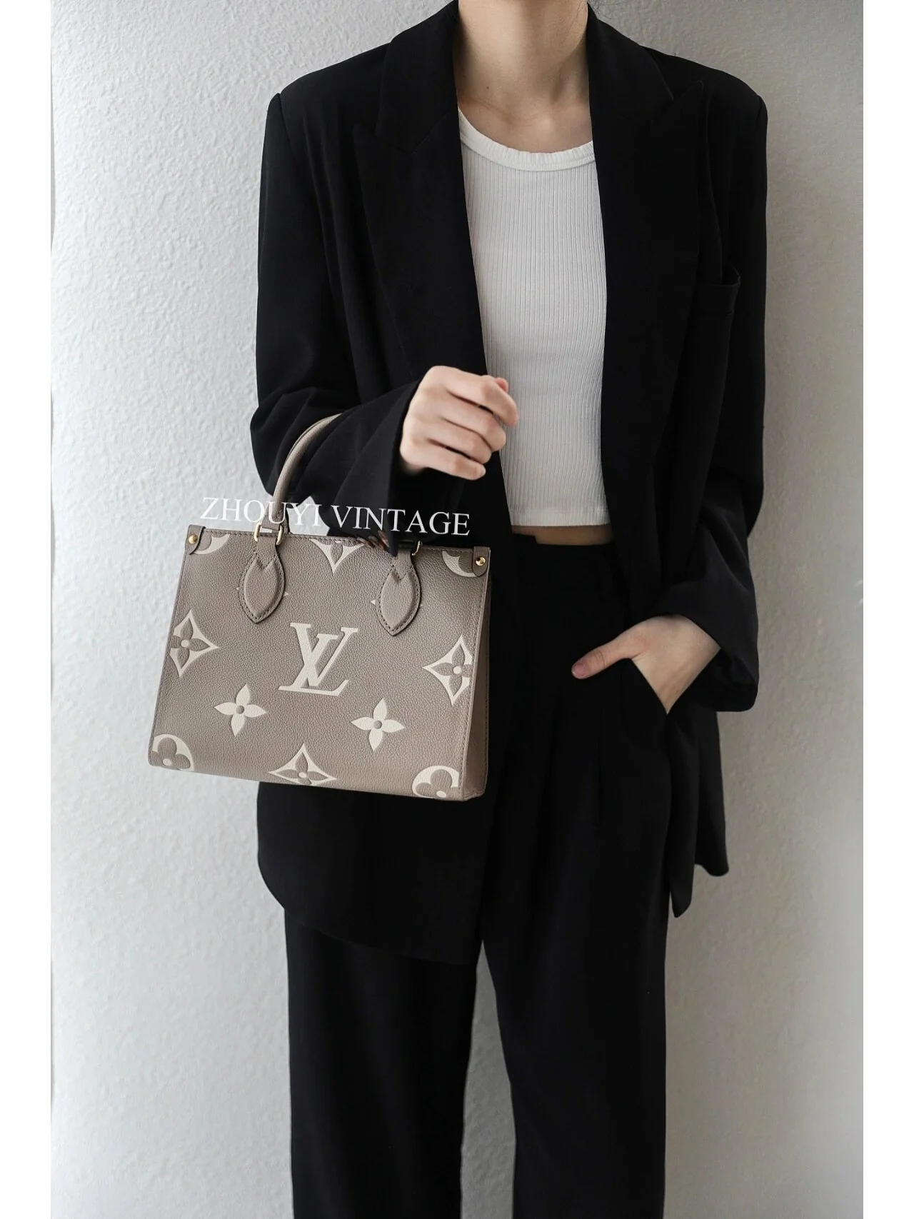 m45494-LV-onthego-mm-Сумка через плечо - Голубино-серый