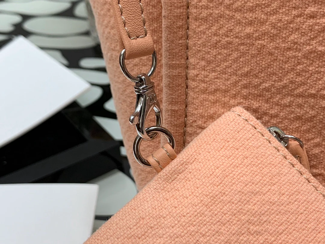 Пляжная сумка Chanel из коллекции осень/зима 2022 — розовая — большая