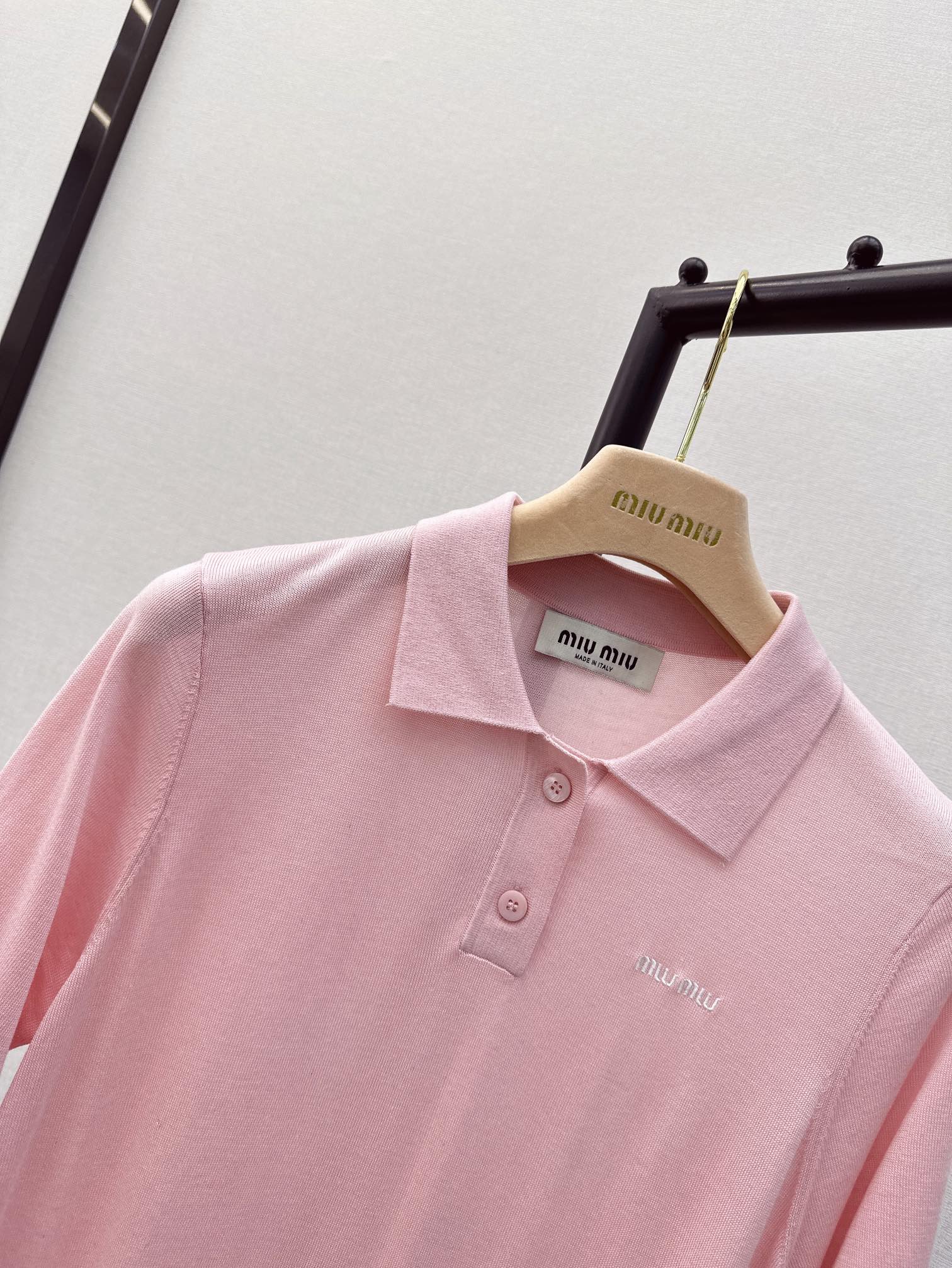 Miu Miu - 2404 - 24ss Весенне-летний новый вязаный свитер-поло - Розовый