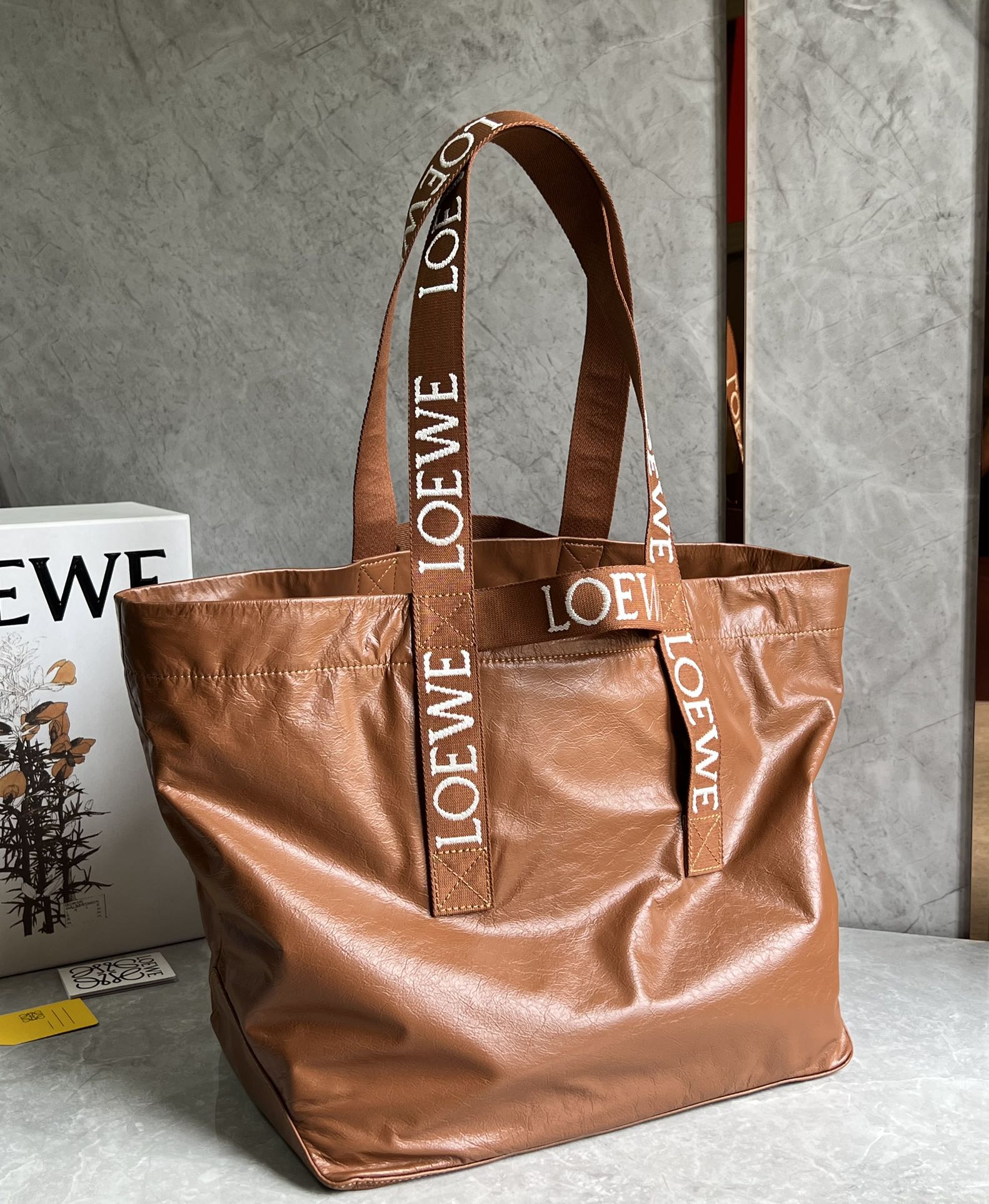 Сумка-шоппер Loewe Fold-Shopper Tote Bag - дубово-коричневый