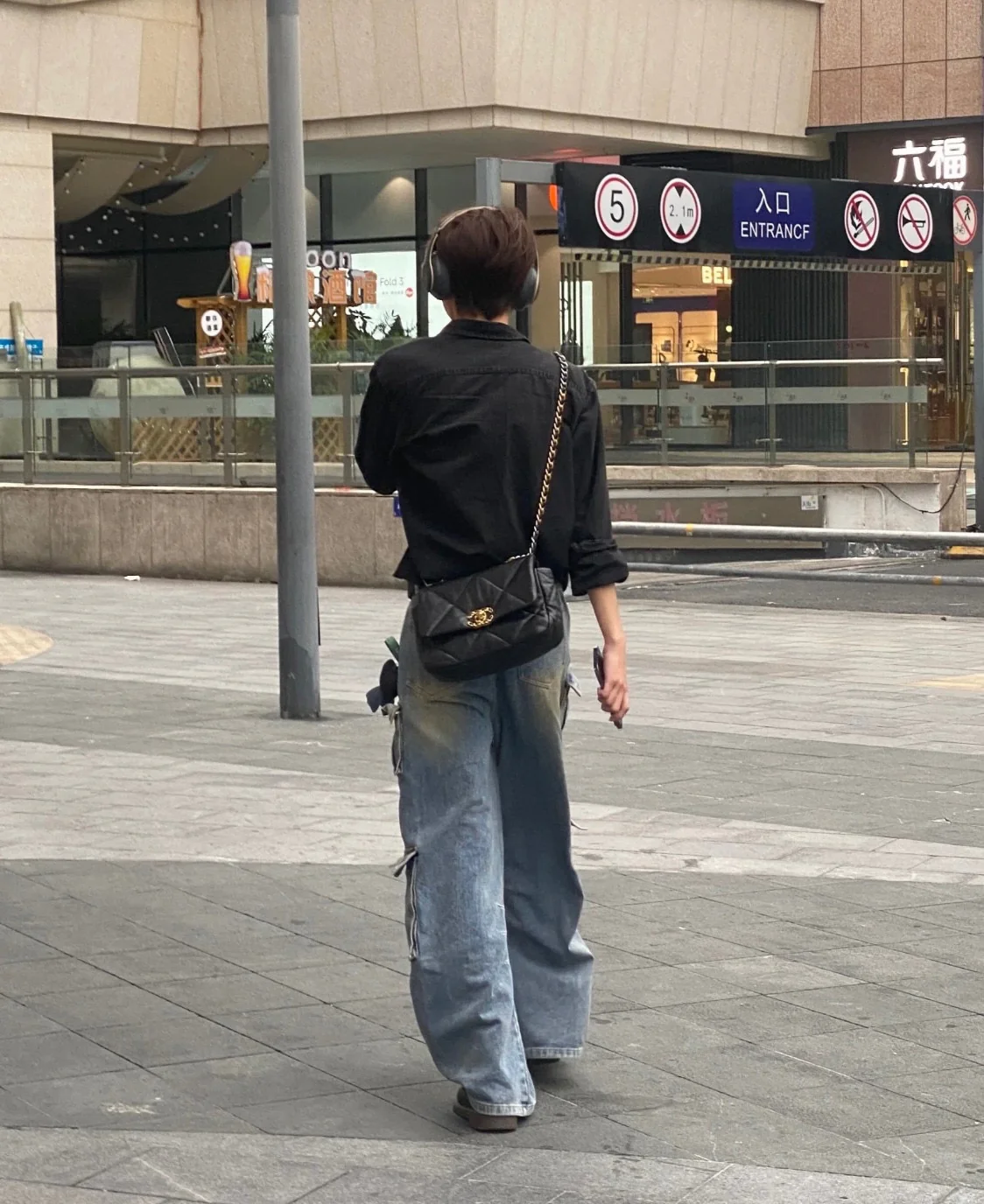 Маленькая сумочка Chanel 19bag - черная