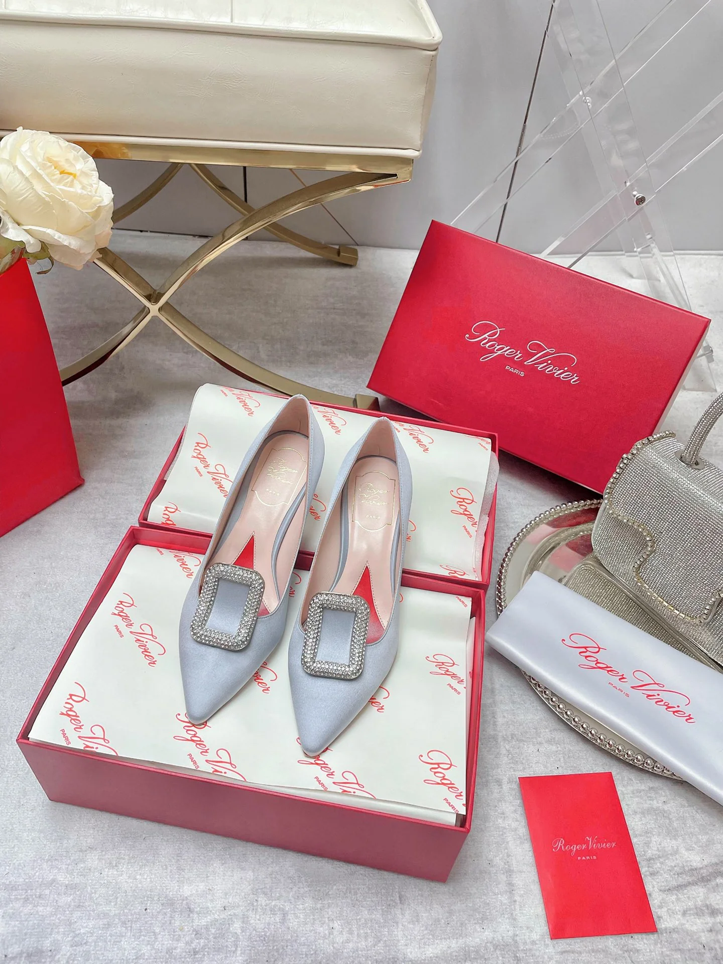 Обувь RV - Коллекция ранней весны 2022 года - Туфли на каблуке с острым носком - Серо-голубые