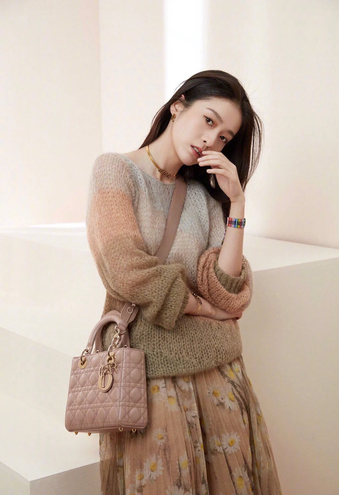 Коллекция Dior Lady - Розово-абрикосовый цвет с золотой пряжкой - Маленький размер