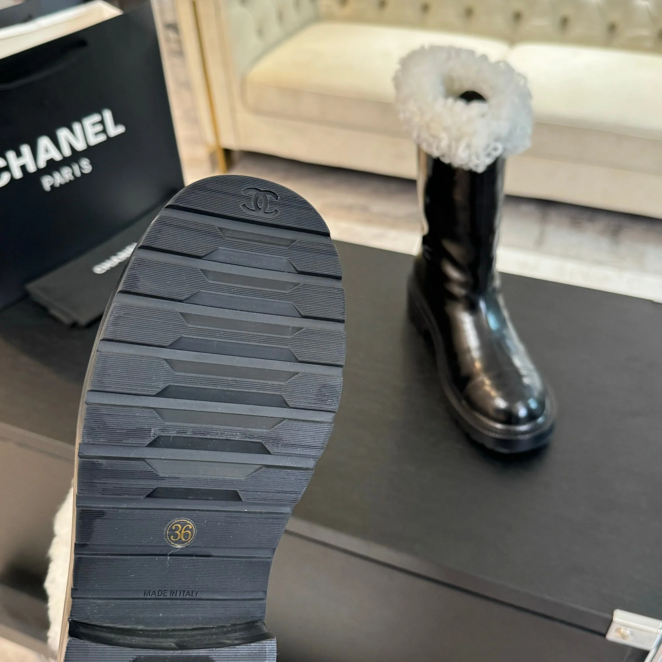 Ботильоны Chanel на платформе из овечьей кожи - черные