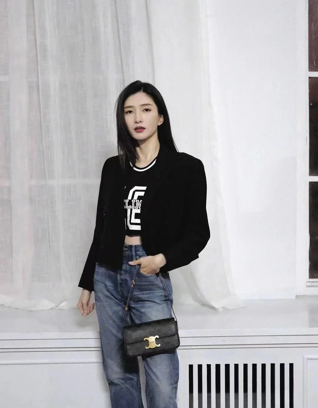 Сумка под мышку с монограммой Celine Triomphe