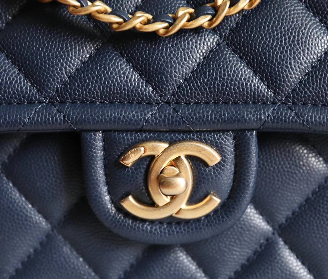 Булочка из тофу от Шанель