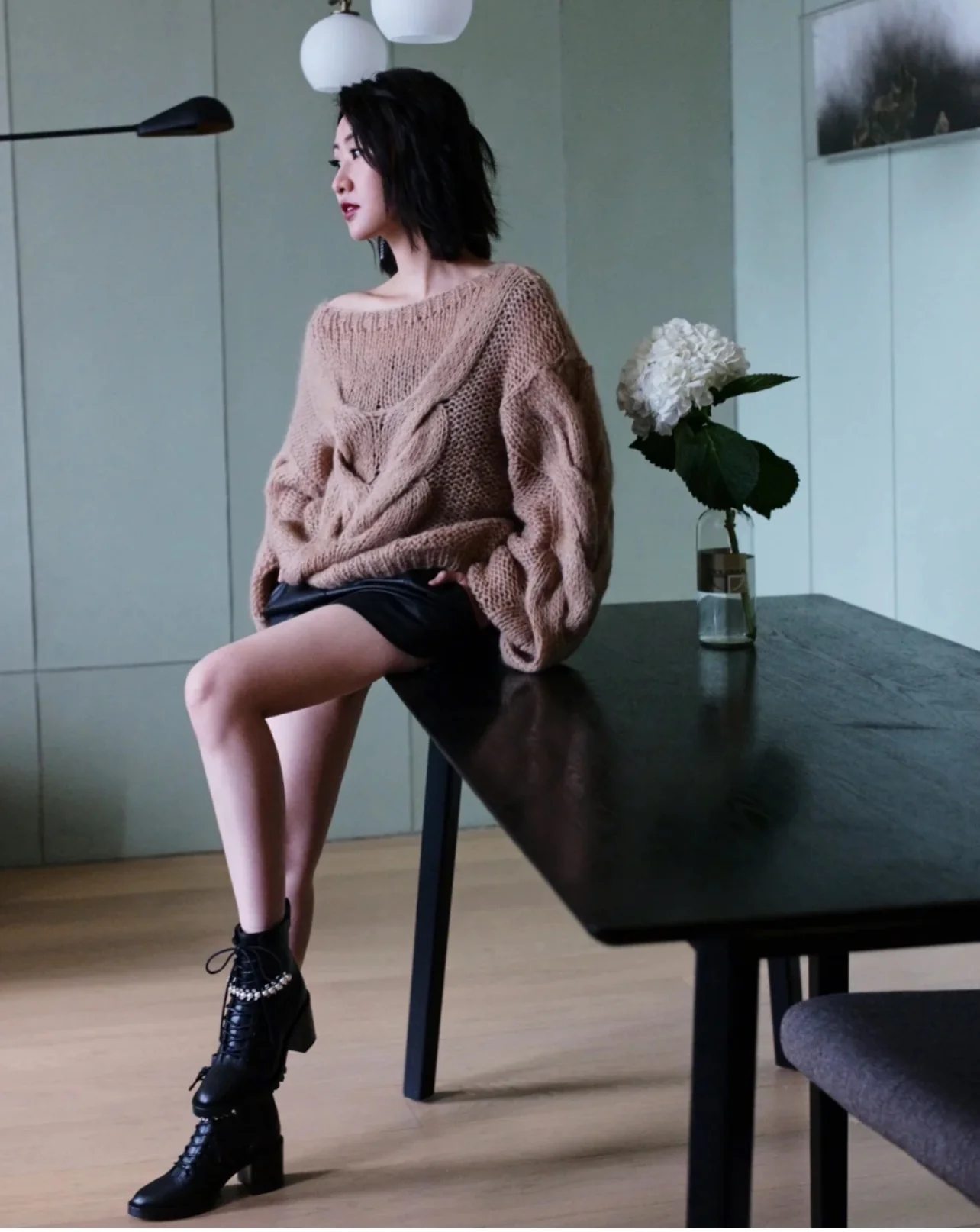 Jimmy - Новинка сезона осень/зима 2022 - Дизайн со стразами Swarovski и жемчугом - Фотографии на теле