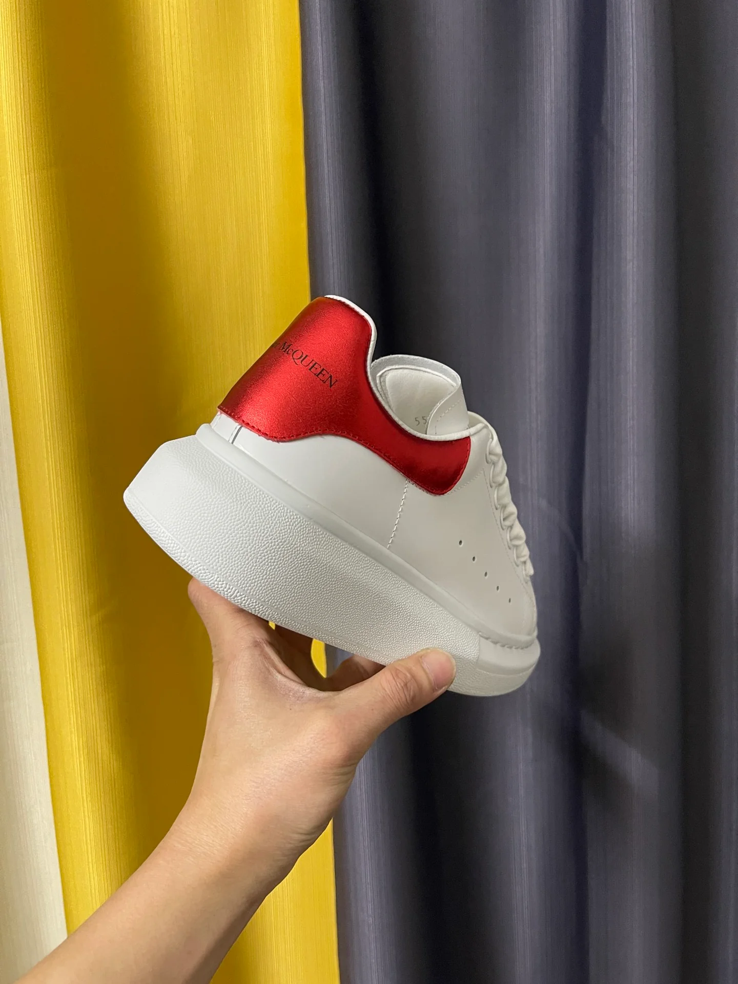 Классические белые кроссовки McQueen - унисекс - красная кожаная пятка - премиум-издание