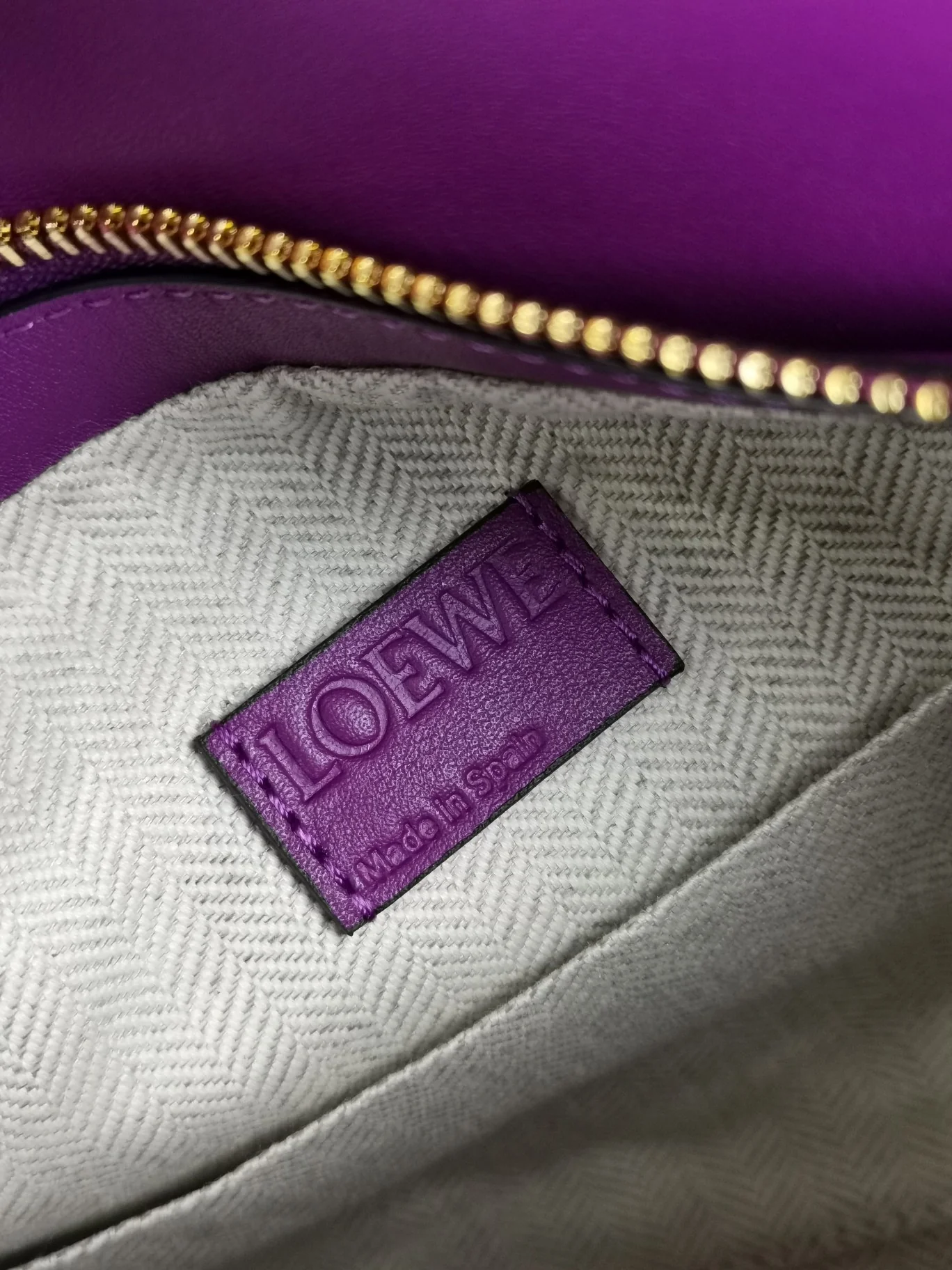 Сумка-хобо Loewe-puzzle-hobo-handbag-3