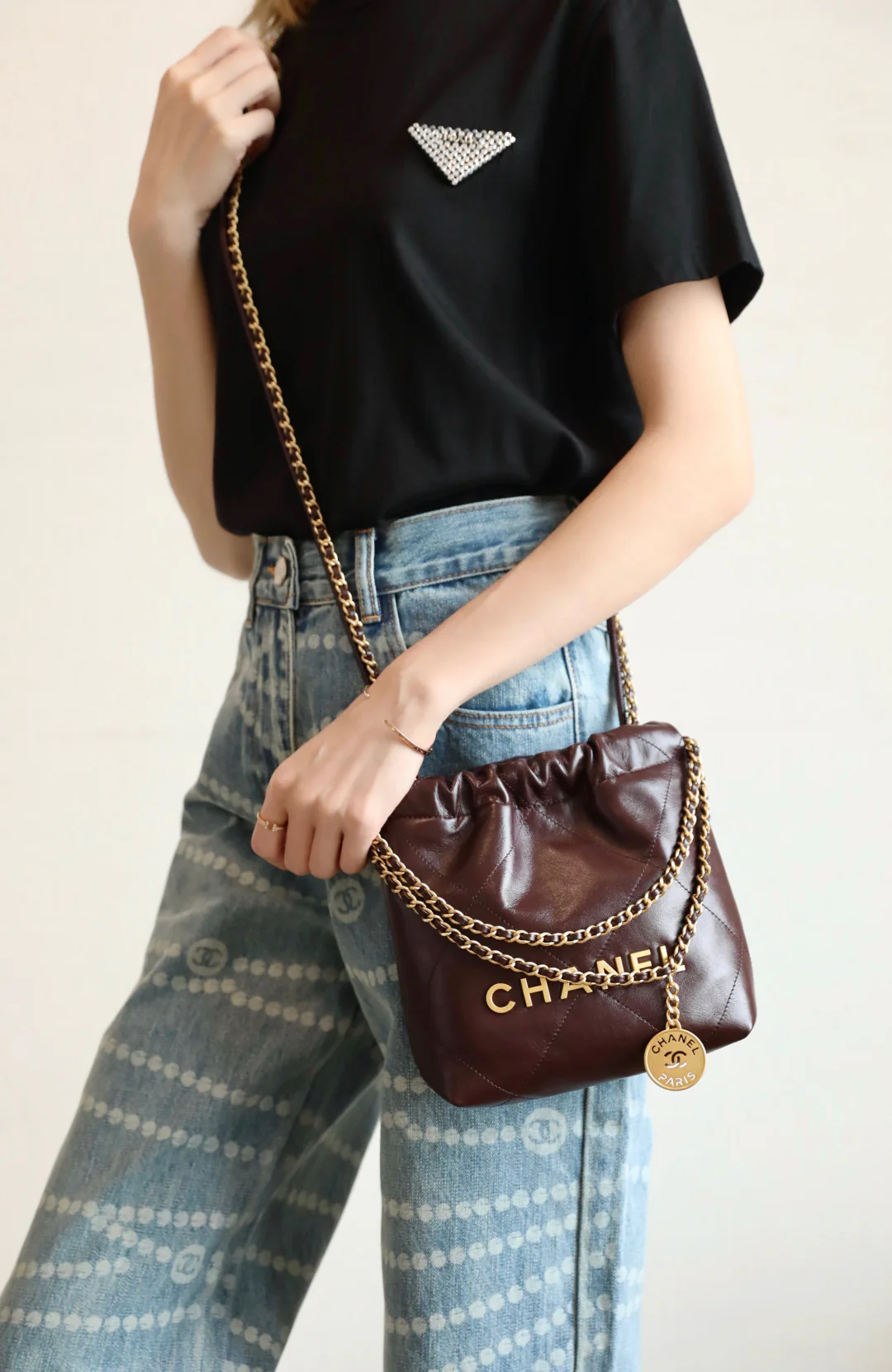 Chanel - Оригинальная кожа шоколадного цвета - Золотистая фурнитура