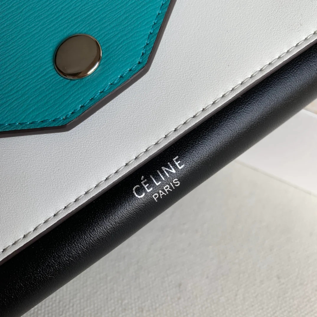 Кошелек-книжка Celine с текстурой ?зубочистка?