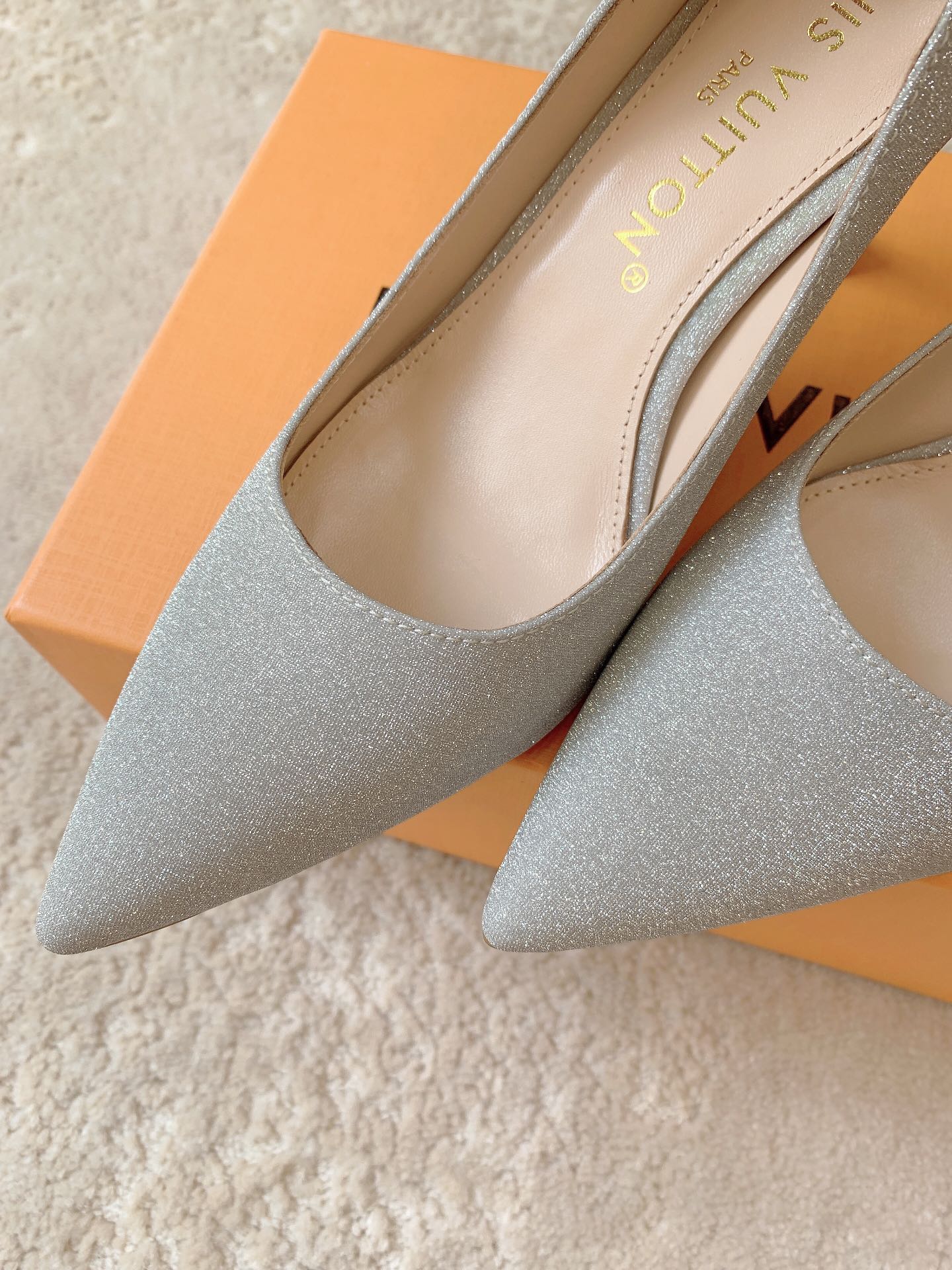 Новинка весны/лета 2023 - Коллекция Blossom Elegance - Босоножки на высоком каблуке - 7-5 см - Серебристые - 1