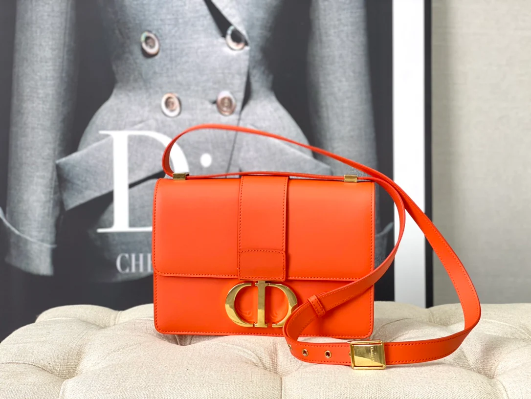 Сумка Dior 30 Montaigne - оранжевая