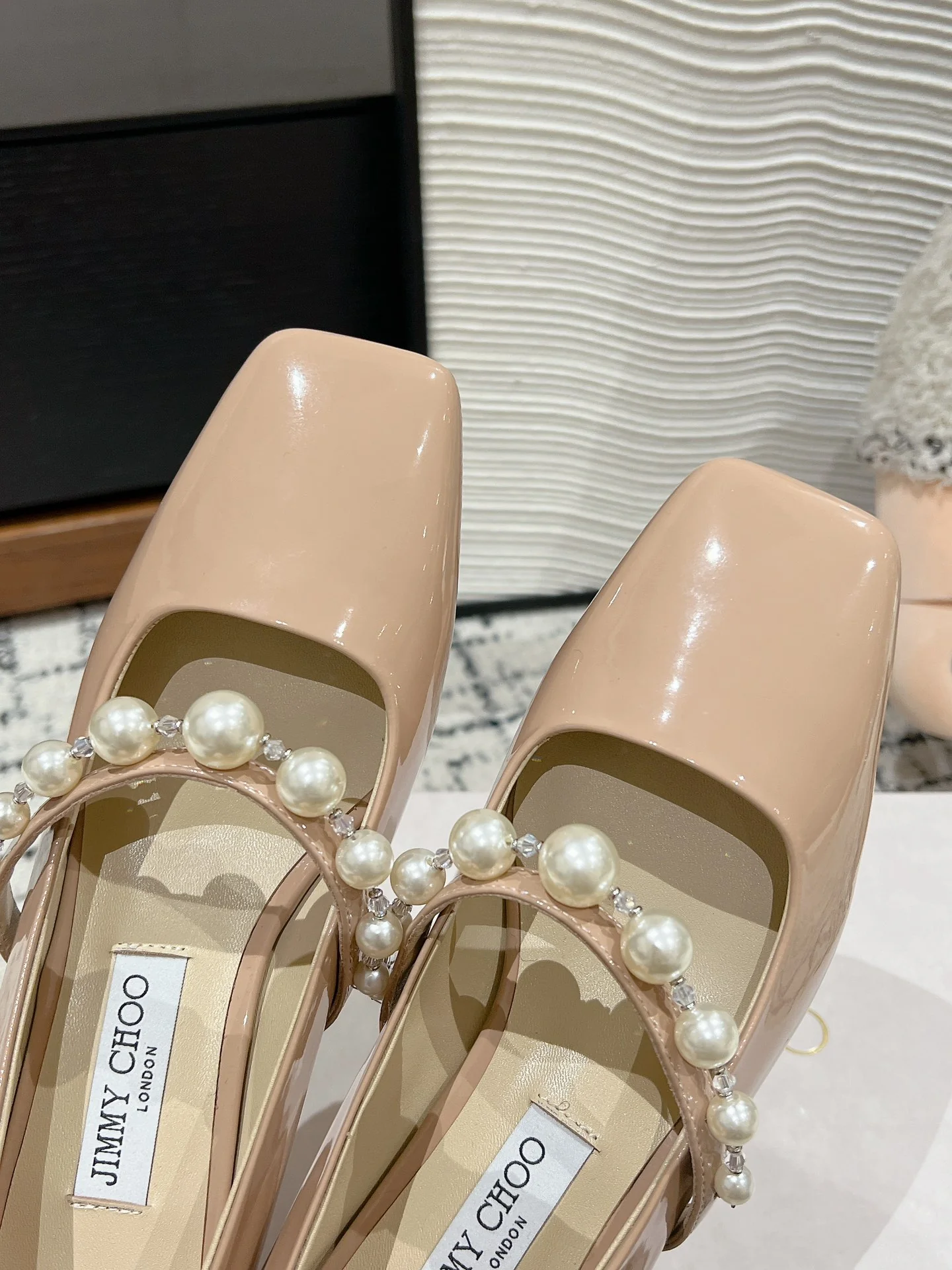 Туфли на низком каблуке Jimmy 2024 с квадратным носком и жемчужным блеском - розовые