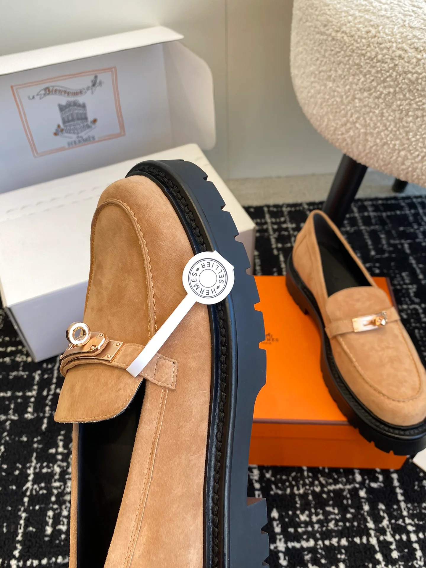 Лоферы Hermes Kelly Buckle 2024 — коричневые