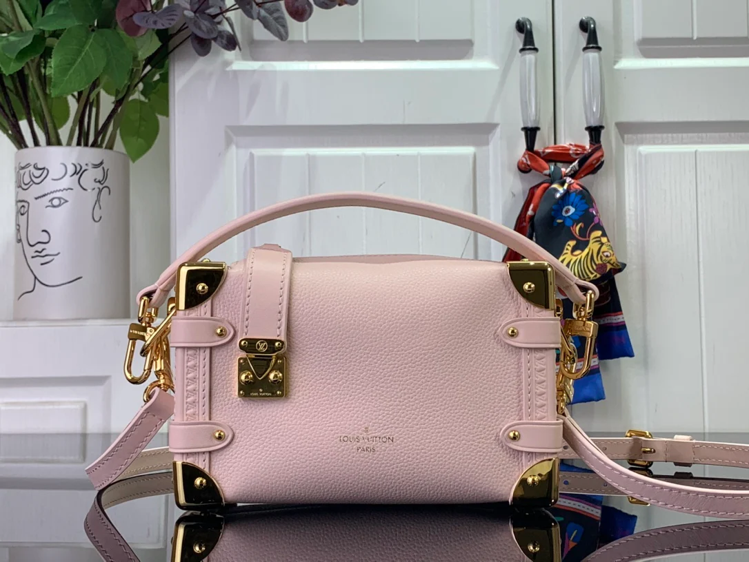 m83080-LV-side-trunk-pm chain bag-pink