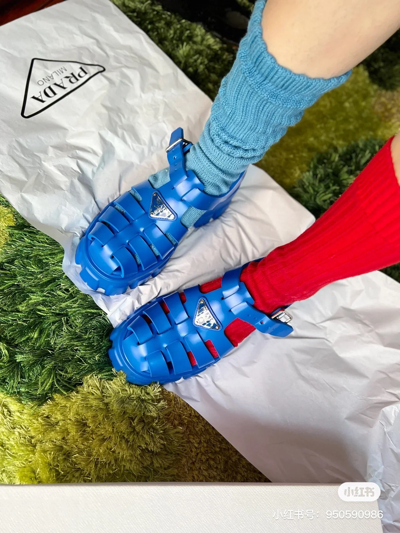 Prada - Синие сандалии