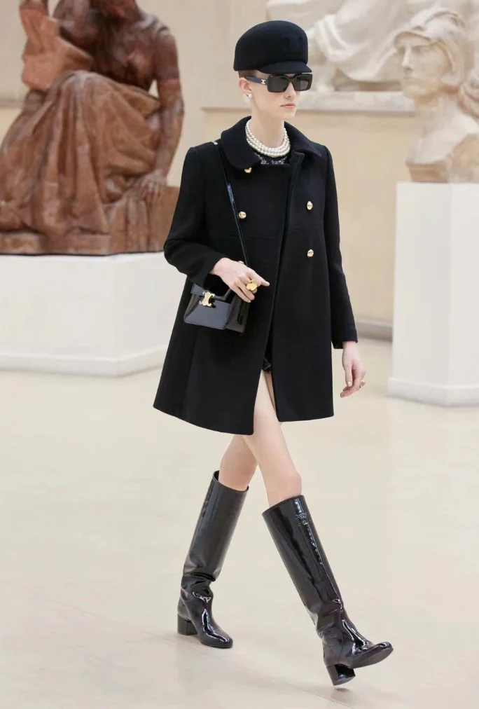 Ботинки Celine 2024 на низком каблуке - черные