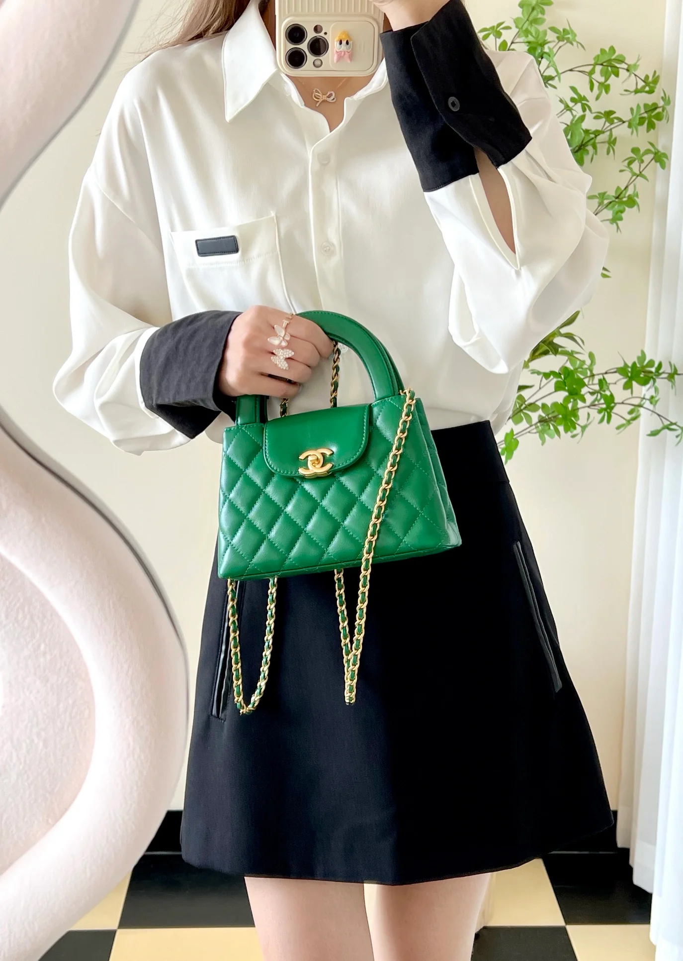 Сумка Chanel Kelly Chain, большая, изумрудно-зеленая.